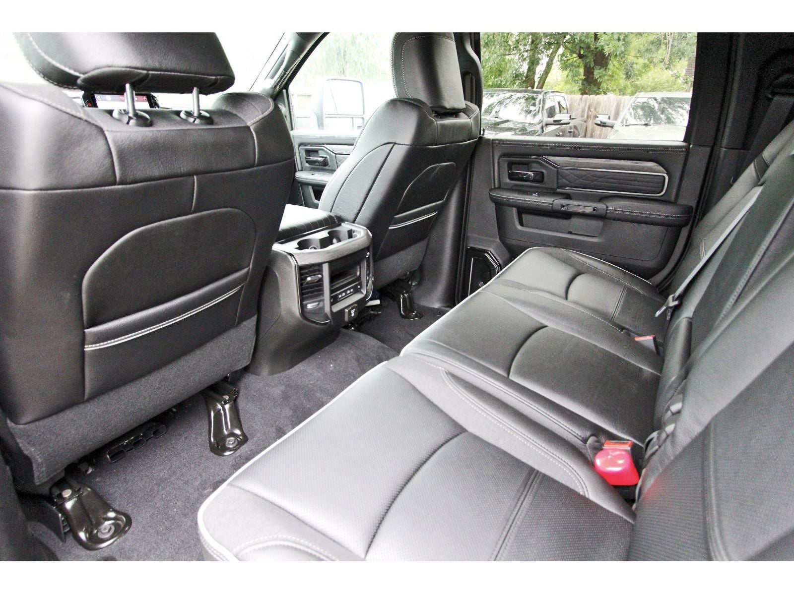 2026 RAM 2500 Limited 4x4 Mega Cab 6'4" Box