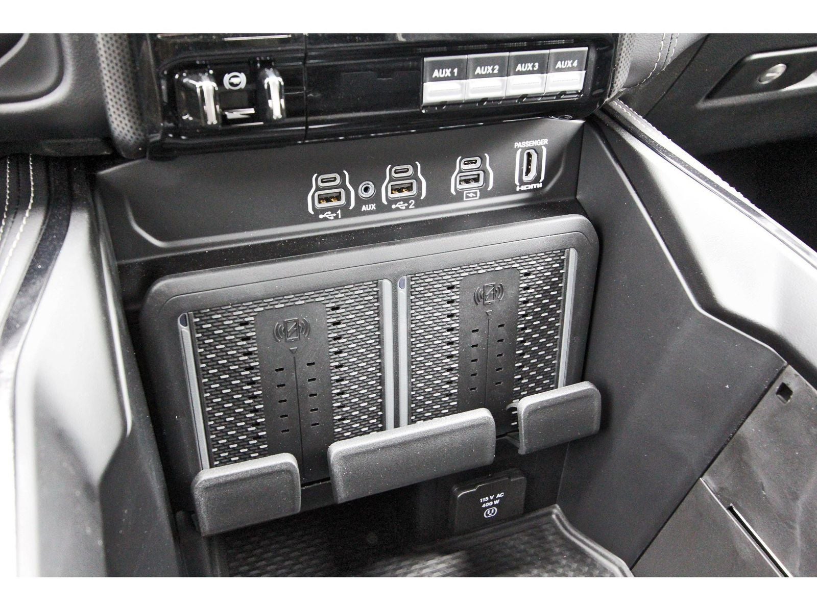 2026 RAM 2500 Limited 4x4 Mega Cab 6'4" Box