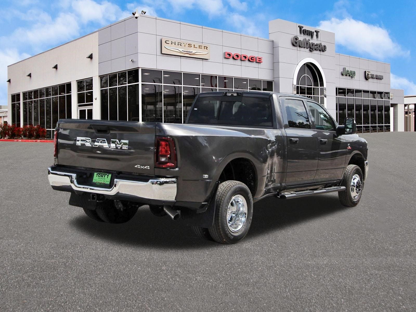 2026 RAM 3500 Tradesman 4x4 Crew Cab 8' Box