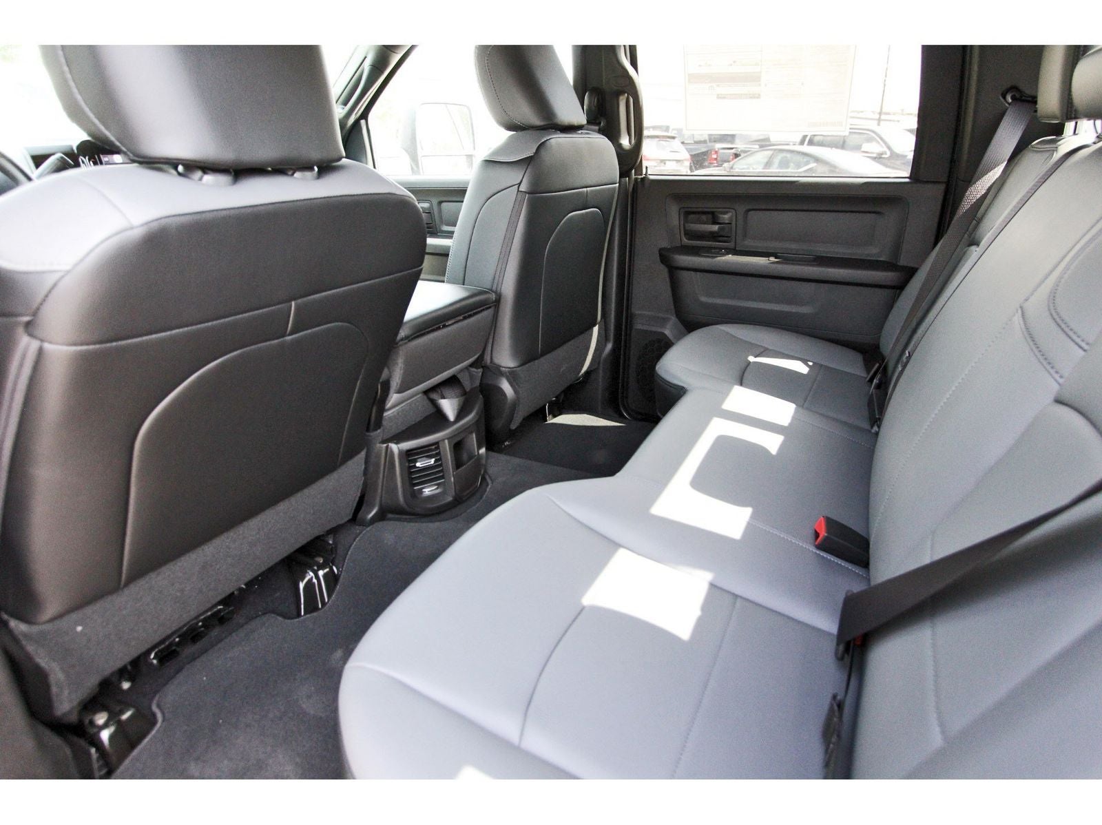 2026 RAM 3500 Tradesman 4x4 Crew Cab 8' Box