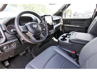 2026 RAM 3500 Tradesman 4x4 Crew Cab 8' Box