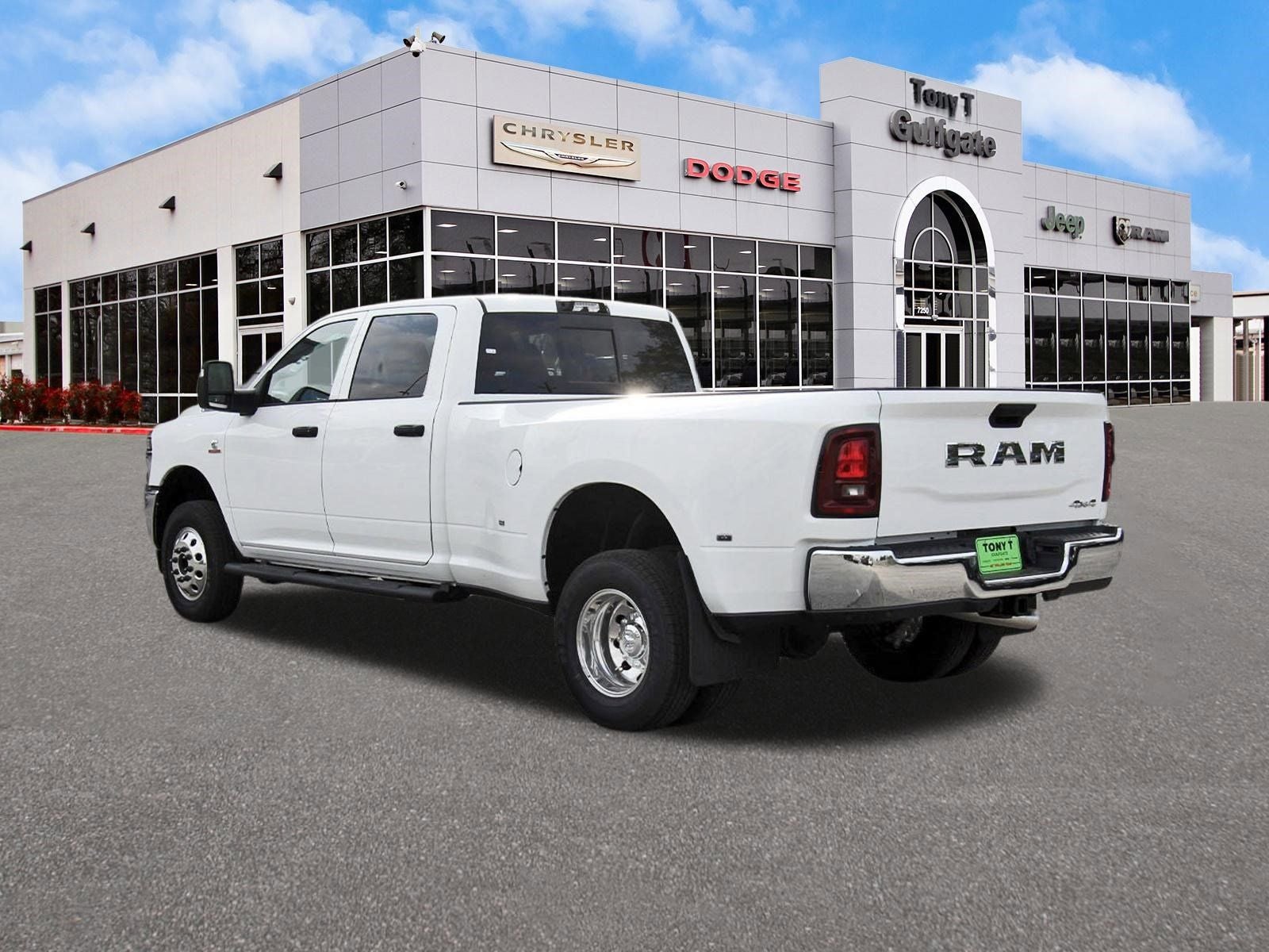 2026 RAM 3500 Tradesman 4x4 Crew Cab 8' Box