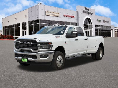 2026 RAM 3500 Tradesman 4x4 Crew Cab 8' Box