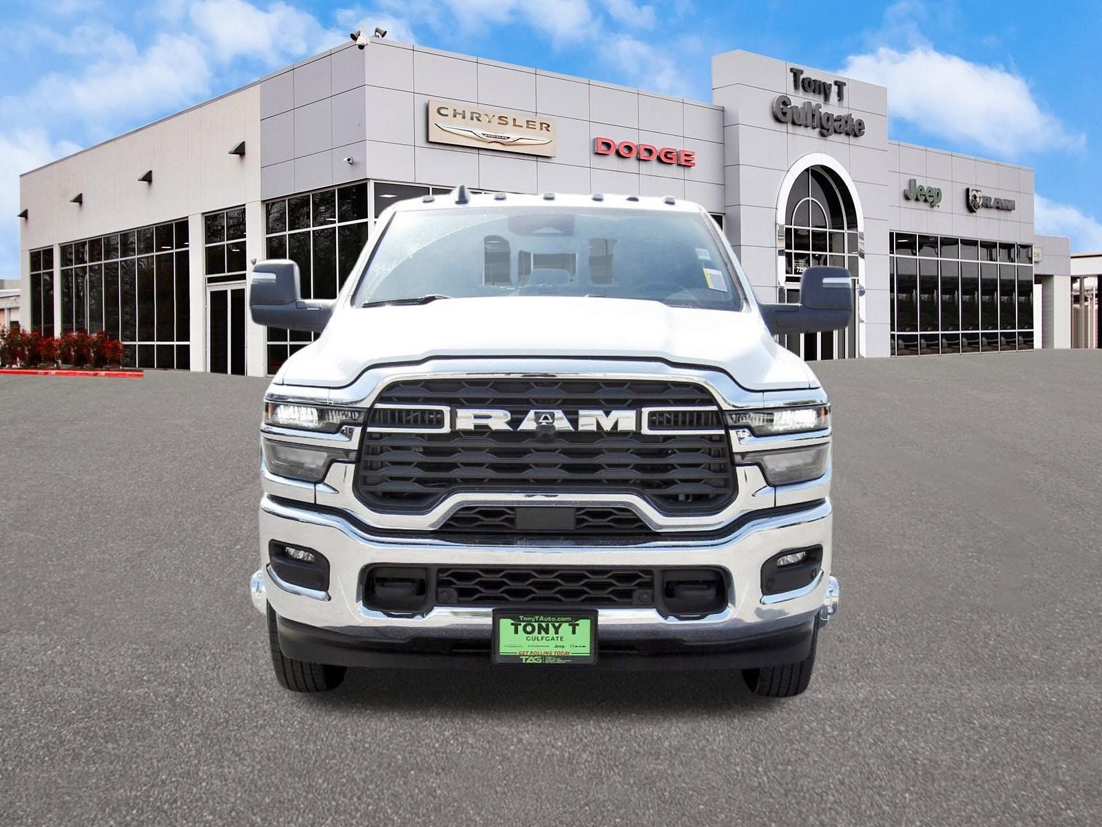 2026 RAM 3500 Tradesman 4x4 Crew Cab 8' Box