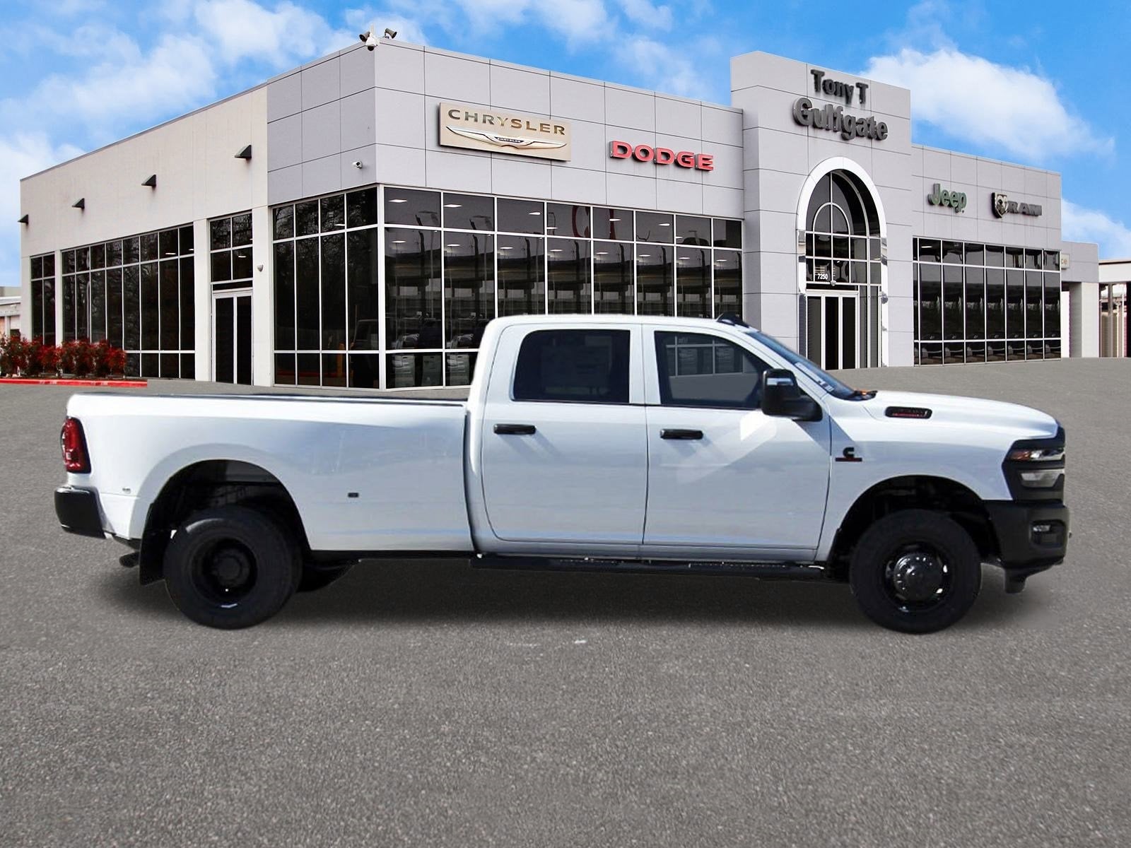 2026 RAM 3500 Tradesman 4x4 Crew Cab 8' Box