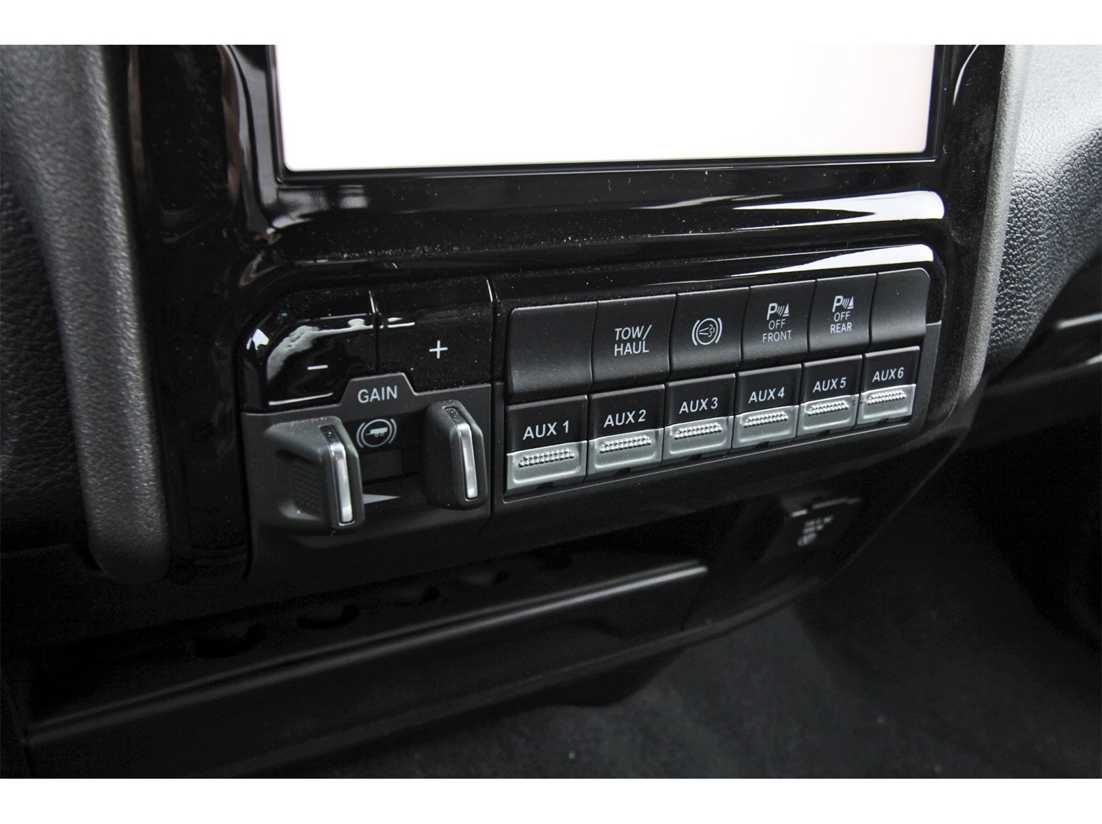 2026 RAM 3500 Tradesman 4x4 Crew Cab 8' Box