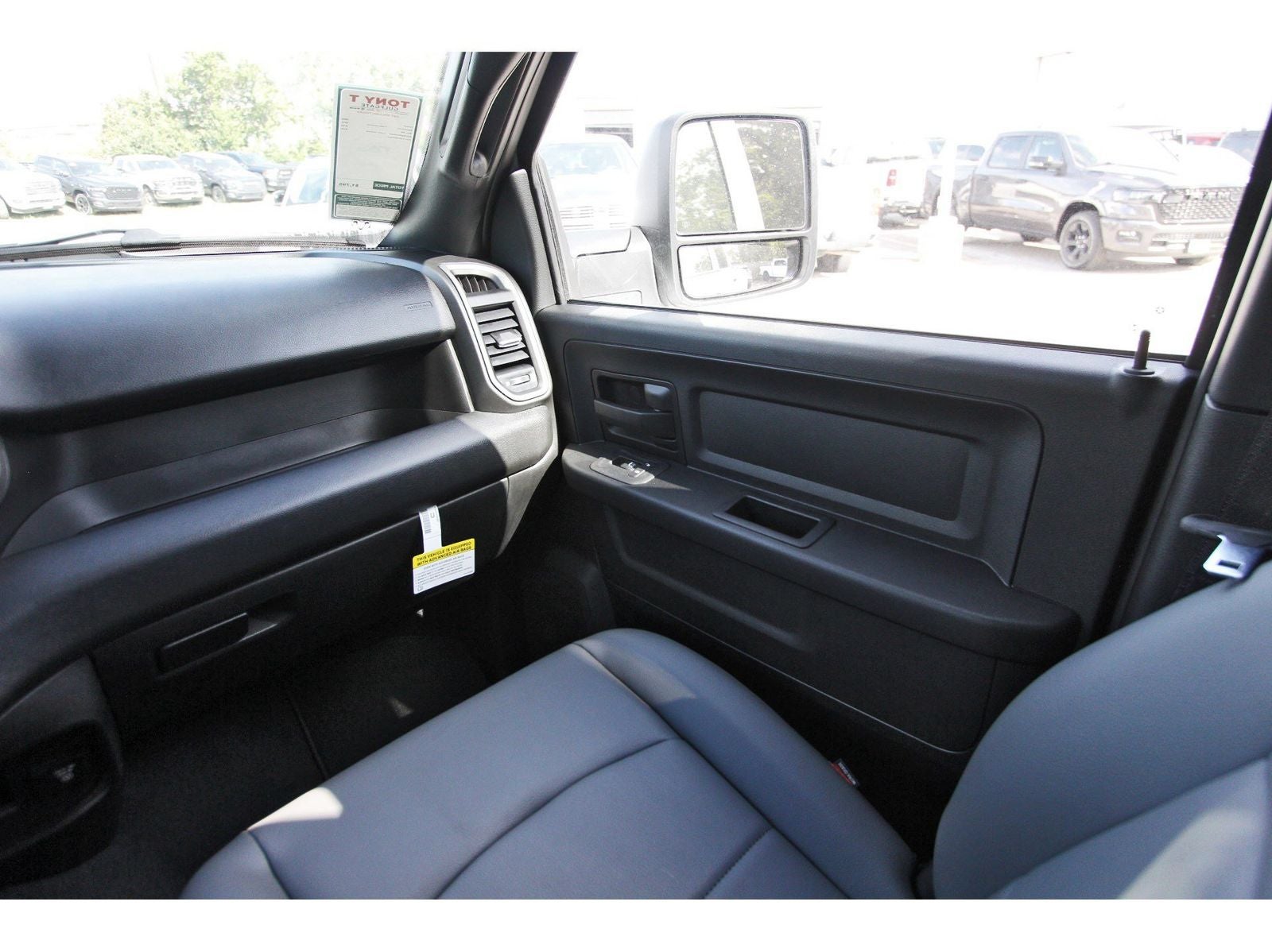 2026 RAM 3500 Tradesman 4x4 Crew Cab 8' Box