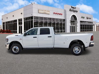 2026 RAM 3500 Tradesman 4x4 Crew Cab 8' Box