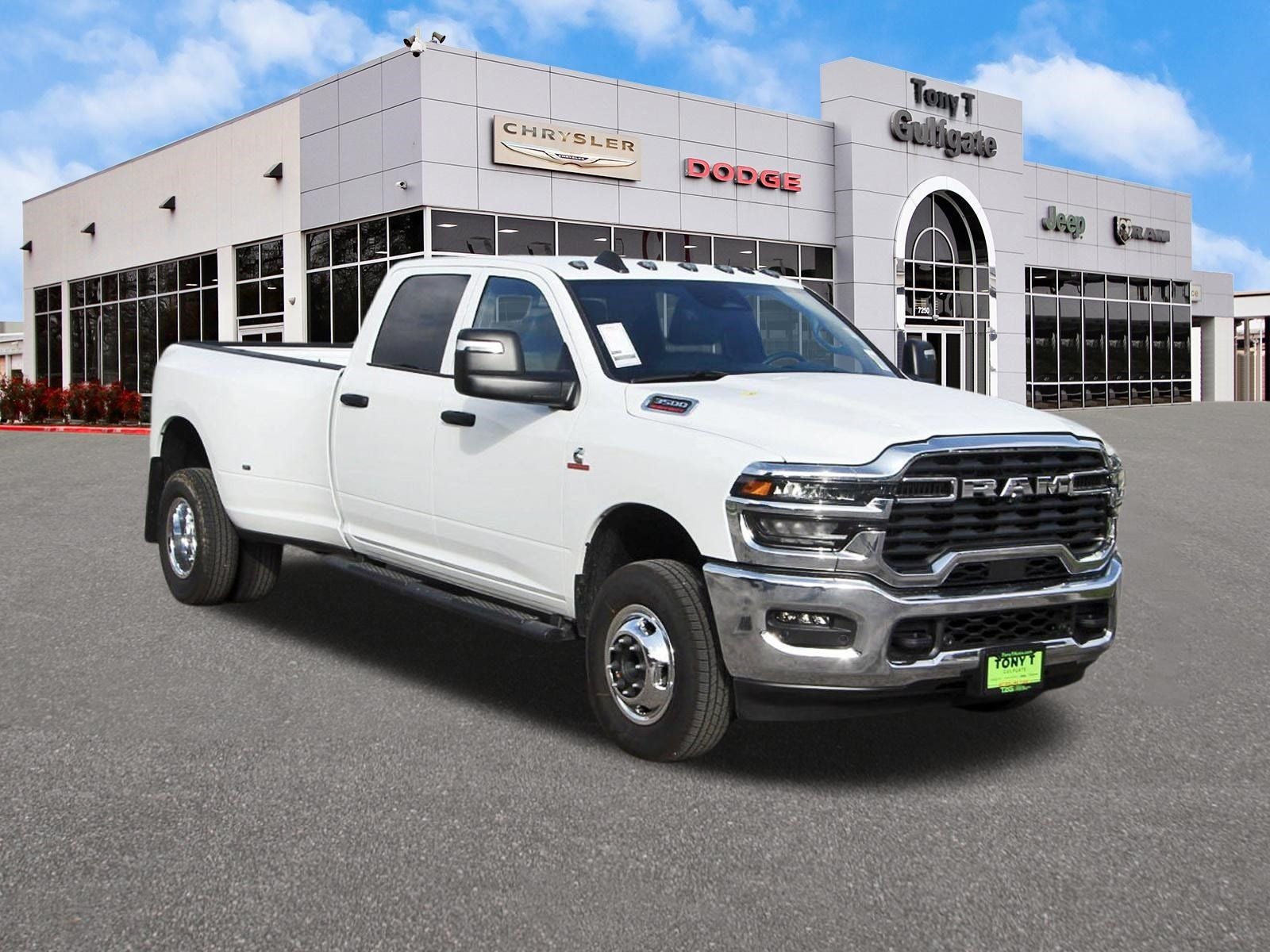 2026 RAM 3500 Tradesman 4x4 Crew Cab 8' Box