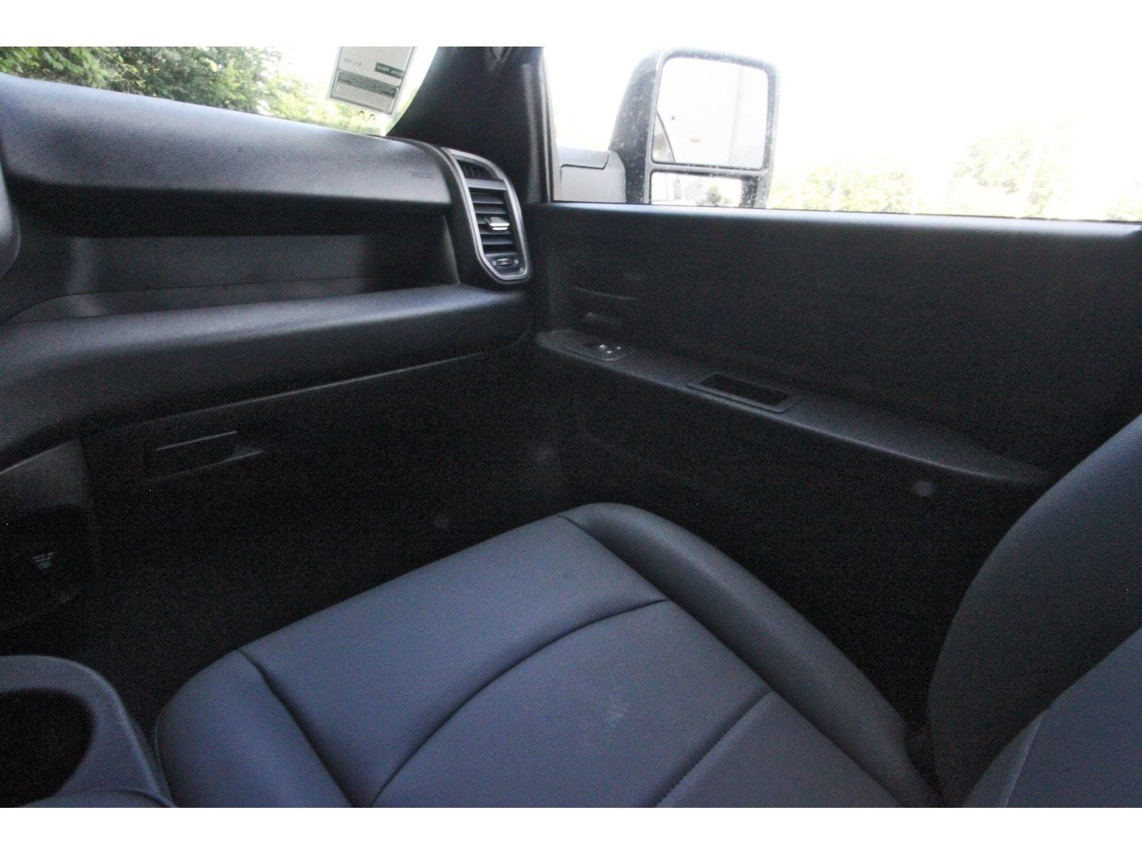 2026 RAM 3500 Tradesman 4x4 Crew Cab 8' Box