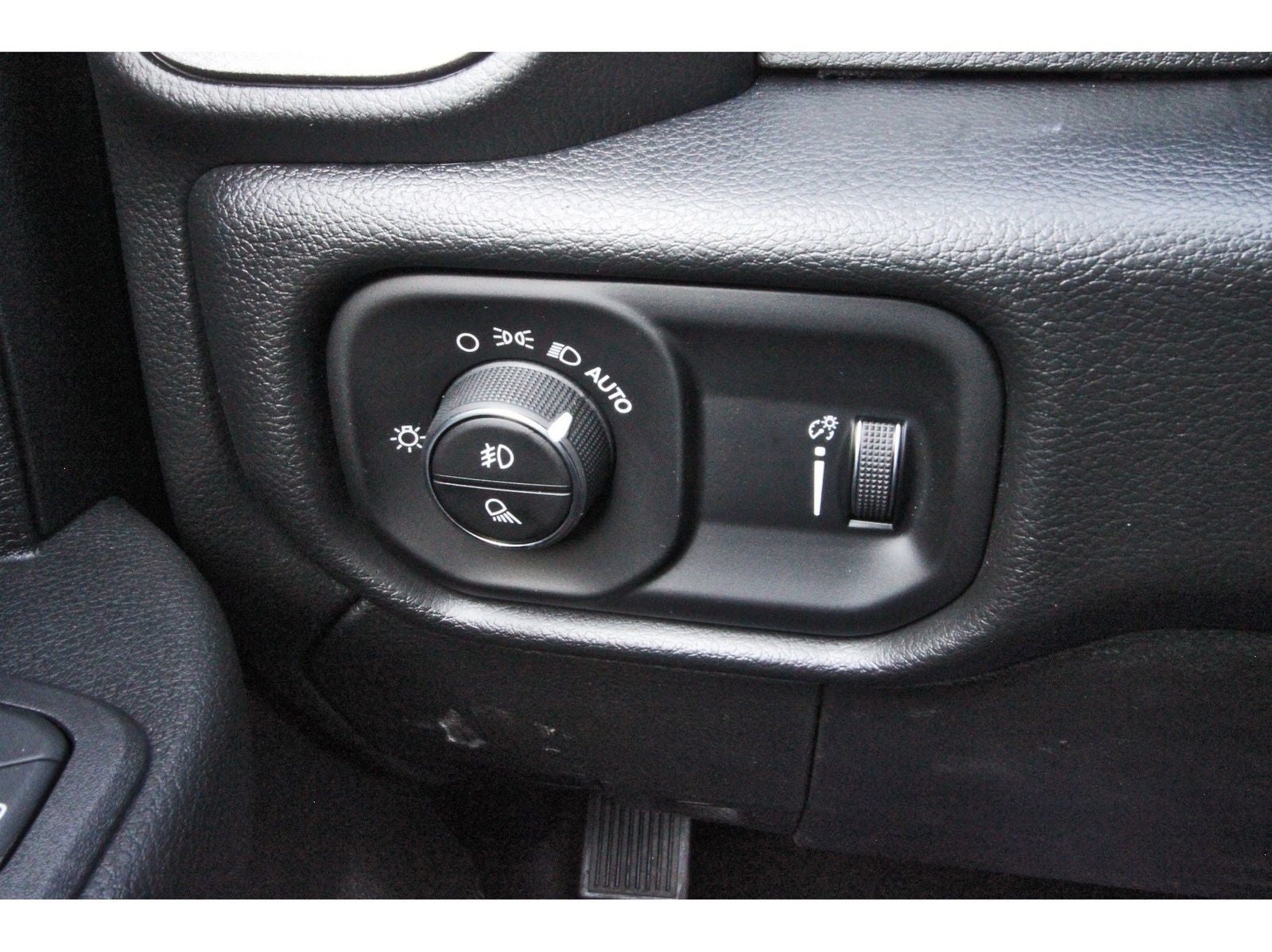2026 RAM 3500 Tradesman 4x4 Crew Cab 8' Box