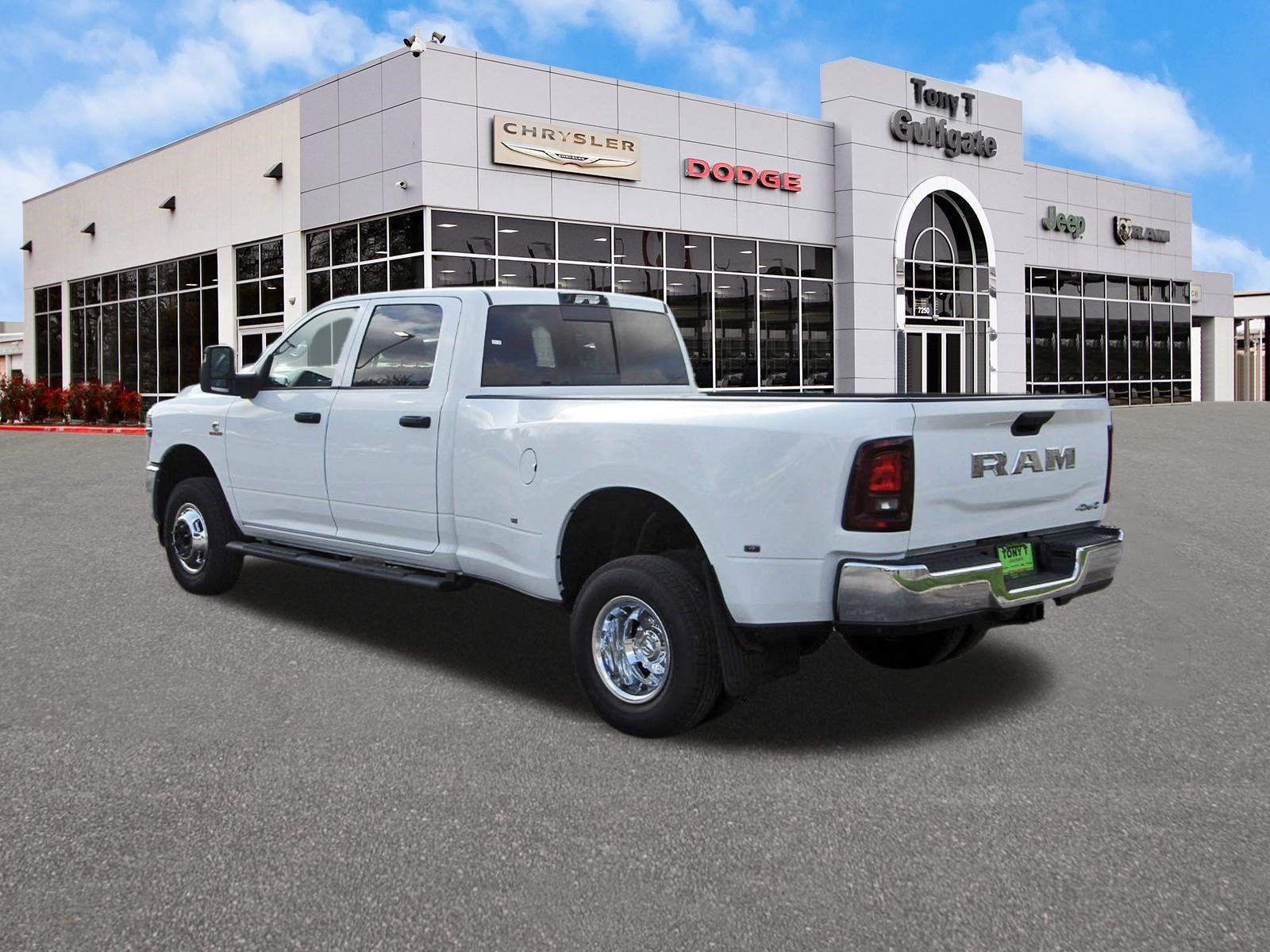 2026 RAM 3500 Tradesman 4x4 Crew Cab 8' Box