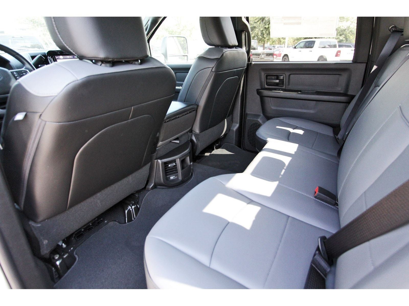 2026 RAM 3500 Tradesman 4x4 Crew Cab 8' Box