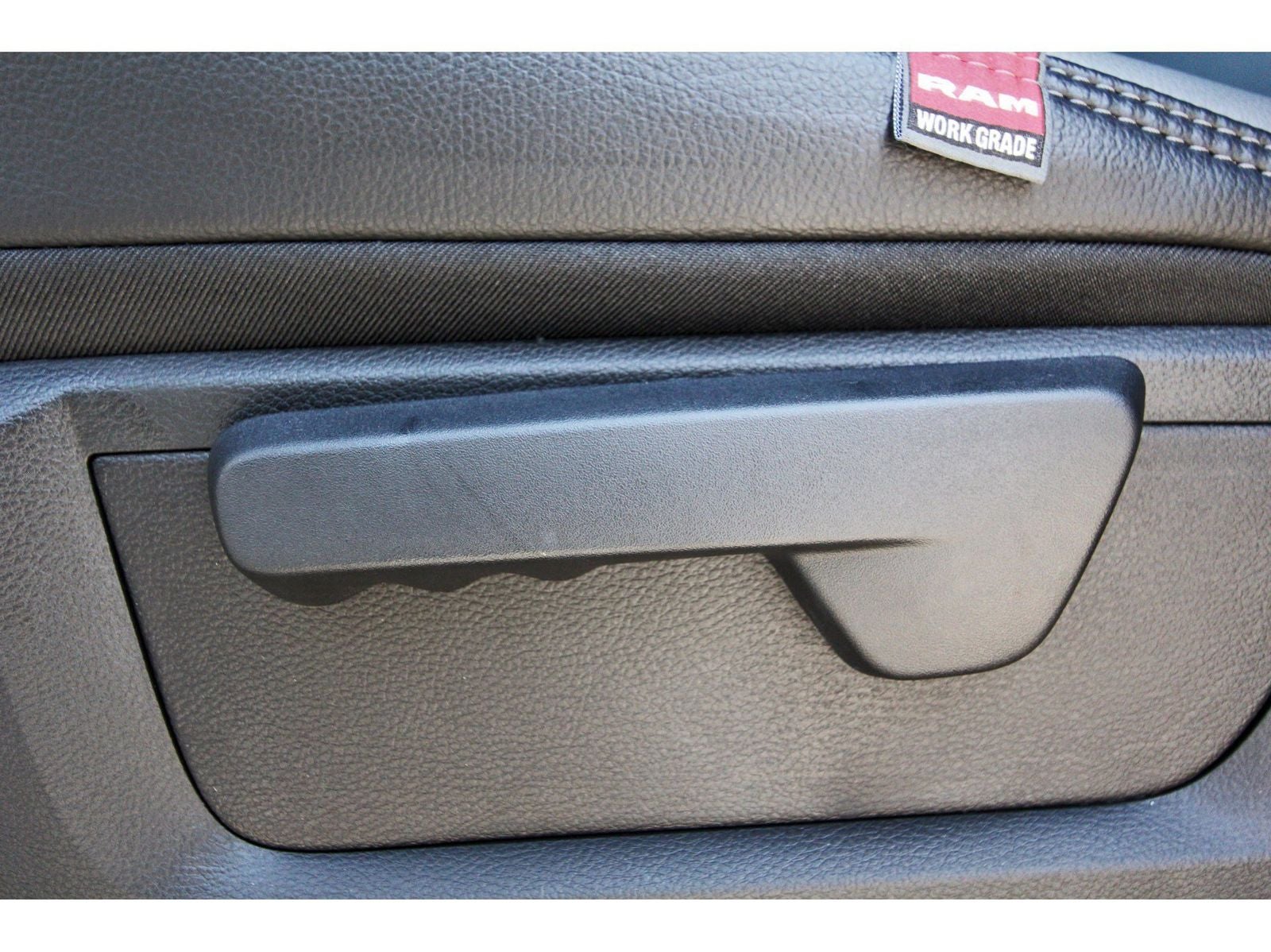 2026 RAM 3500 Tradesman 4x4 Crew Cab 8' Box
