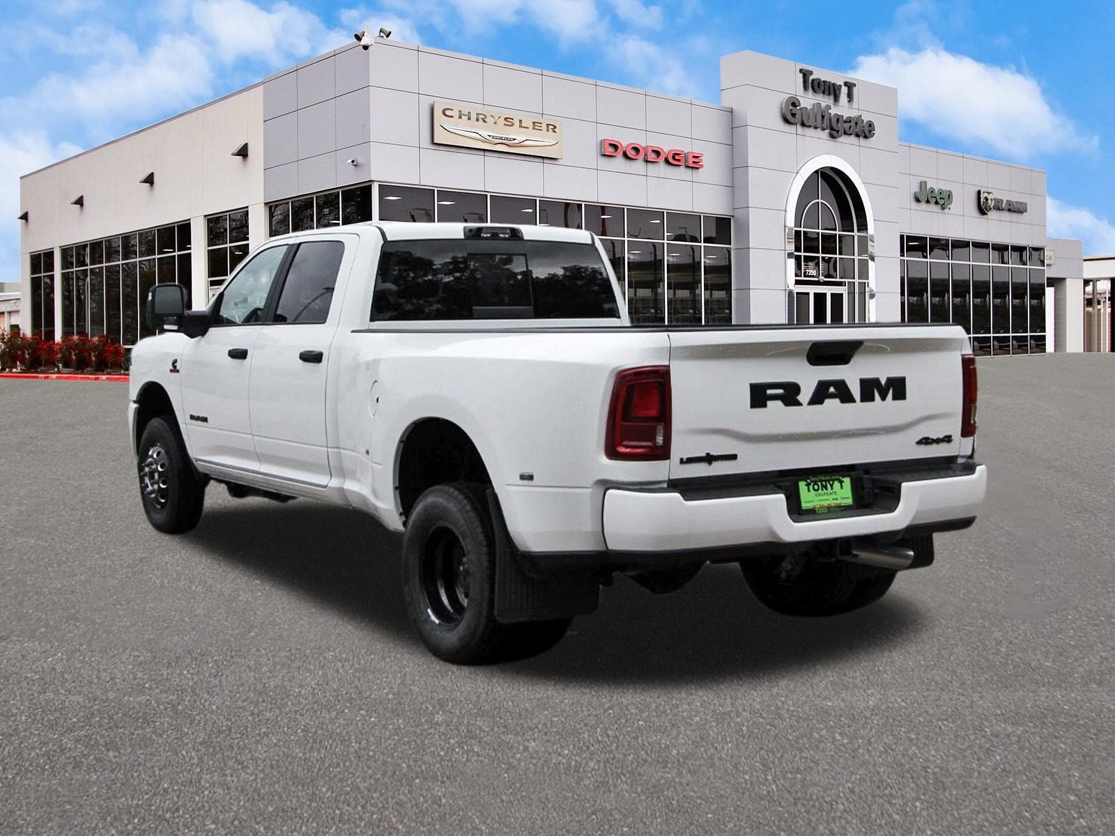 2026 RAM 3500 Big Horn Lone Star 4x4 Crew Cab 8' Box
