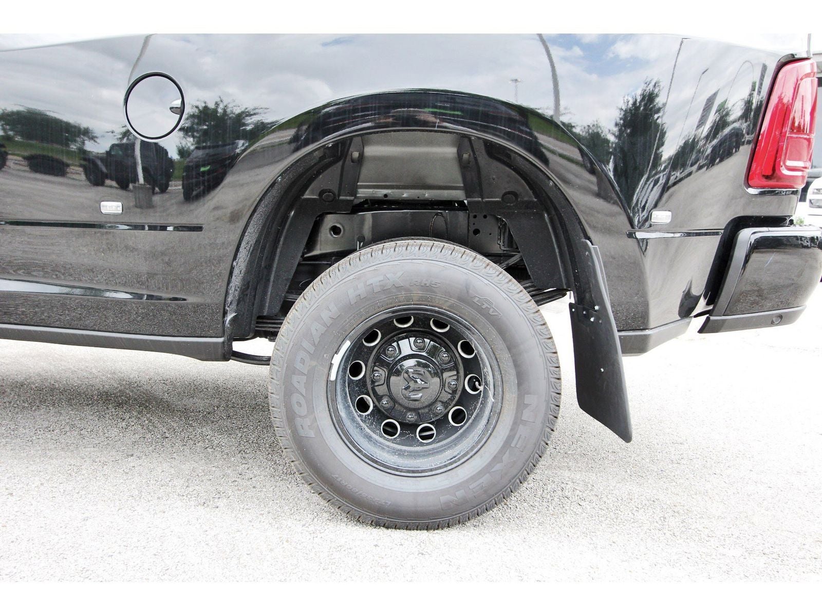 2026 RAM 3500 Big Horn Lone Star 4x4 Crew Cab 8' Box