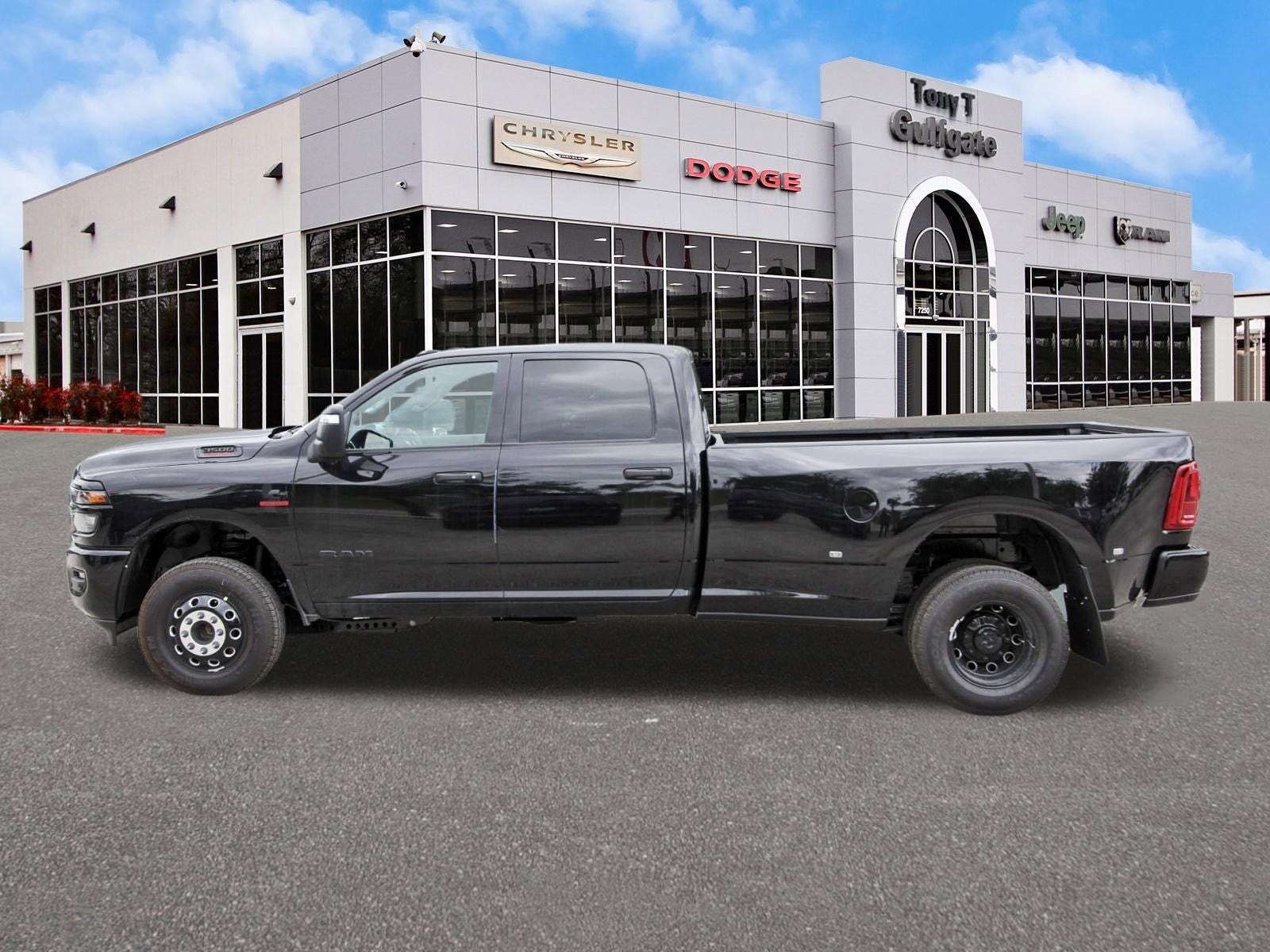 2026 RAM 3500 Big Horn Lone Star 4x4 Crew Cab 8' Box