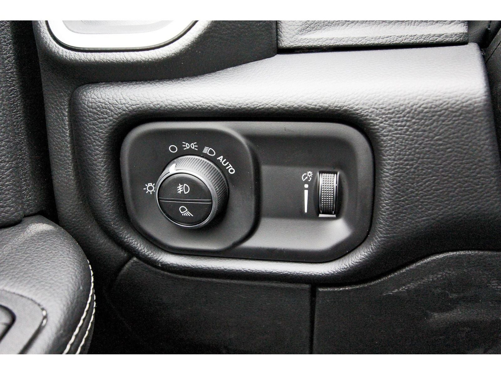 2026 RAM 3500 Big Horn Lone Star 4x4 Crew Cab 8' Box