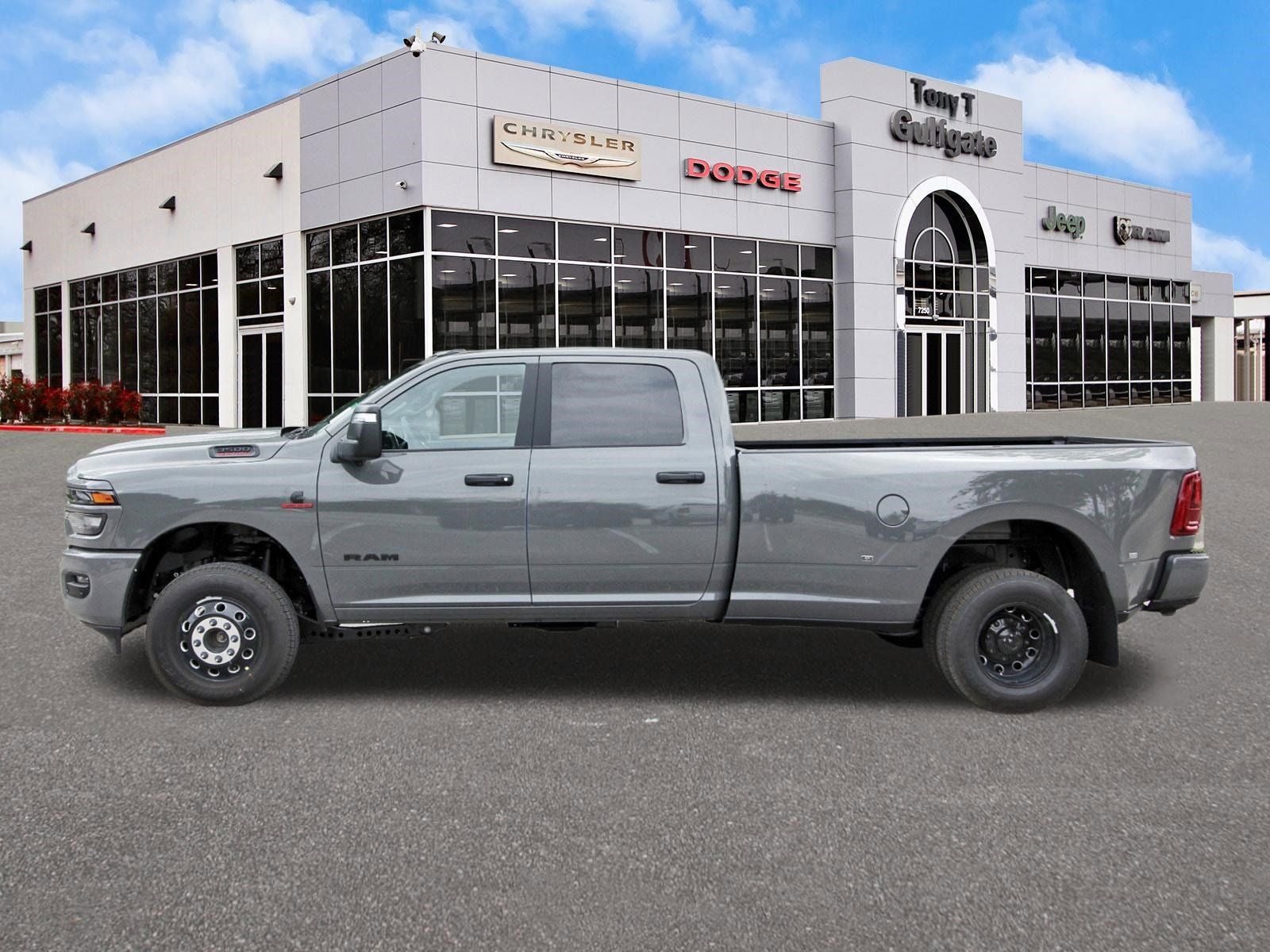 2026 RAM 3500 Big Horn Lone Star 4x4 Crew Cab 8' Box