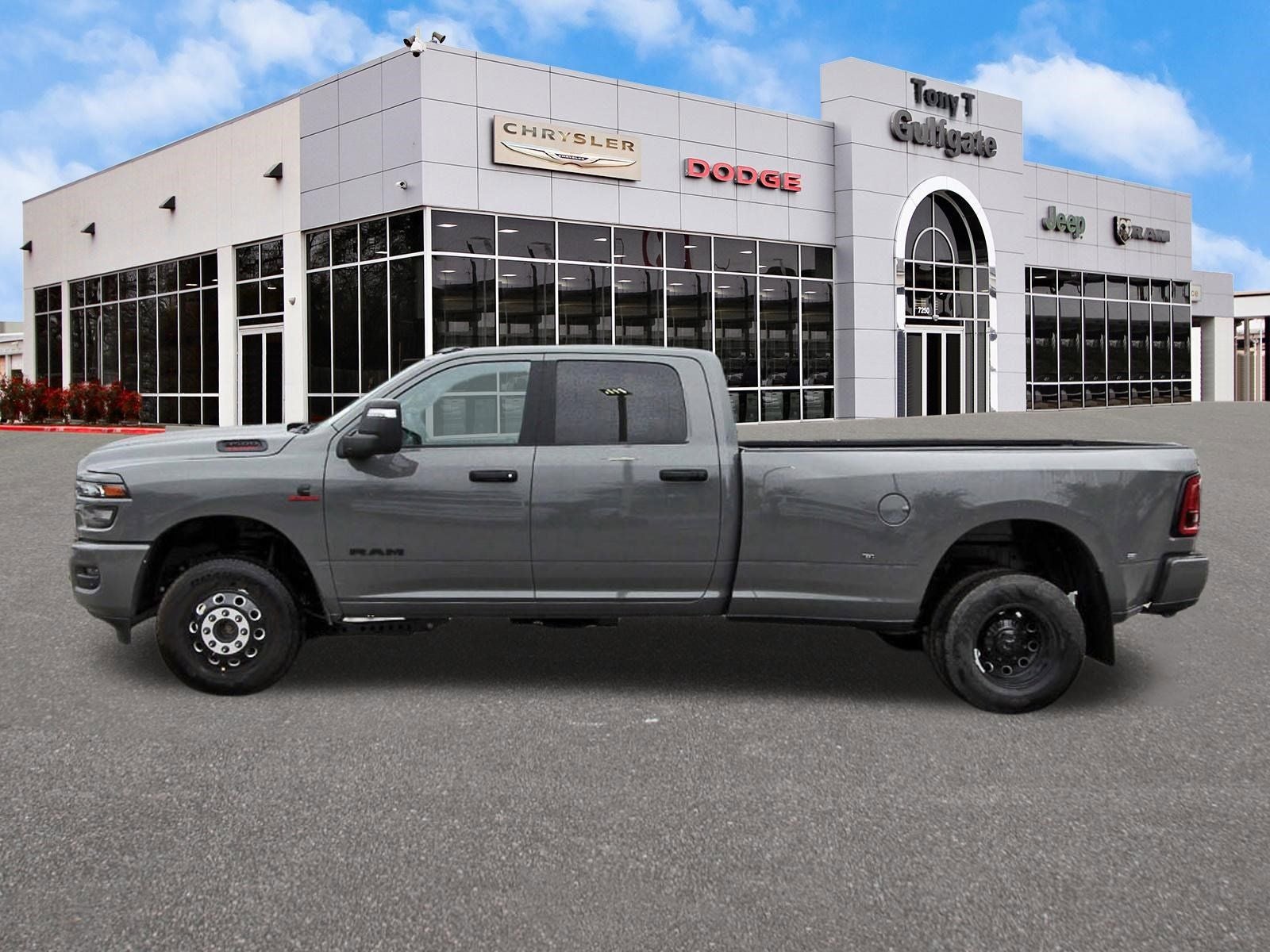 2026 RAM 3500 Big Horn Lone Star 4x4 Crew Cab 8' Box