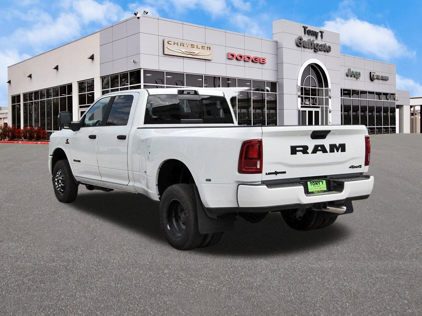 2026 RAM 3500 Big Horn Lone Star 4x4 Crew Cab 8' Box