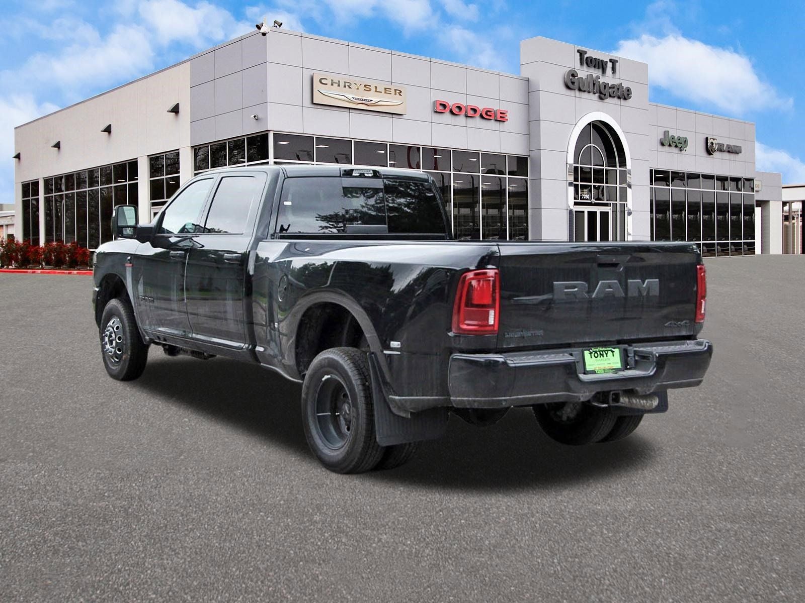 2026 RAM 3500 Big Horn Lone Star 4x4 Crew Cab 8' Box