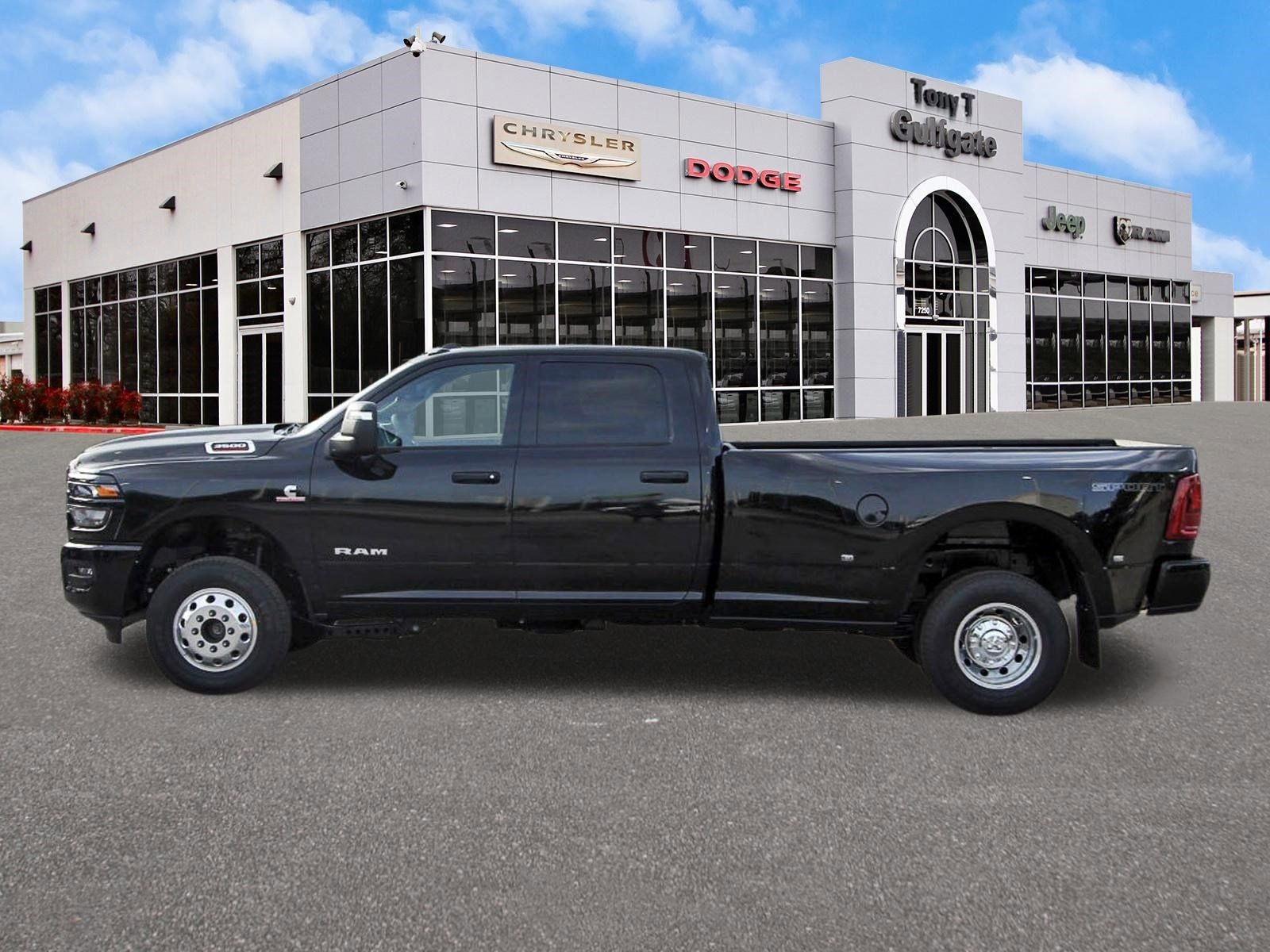 2026 RAM 3500 Big Horn Lone Star 4x4 Crew Cab 8' Box