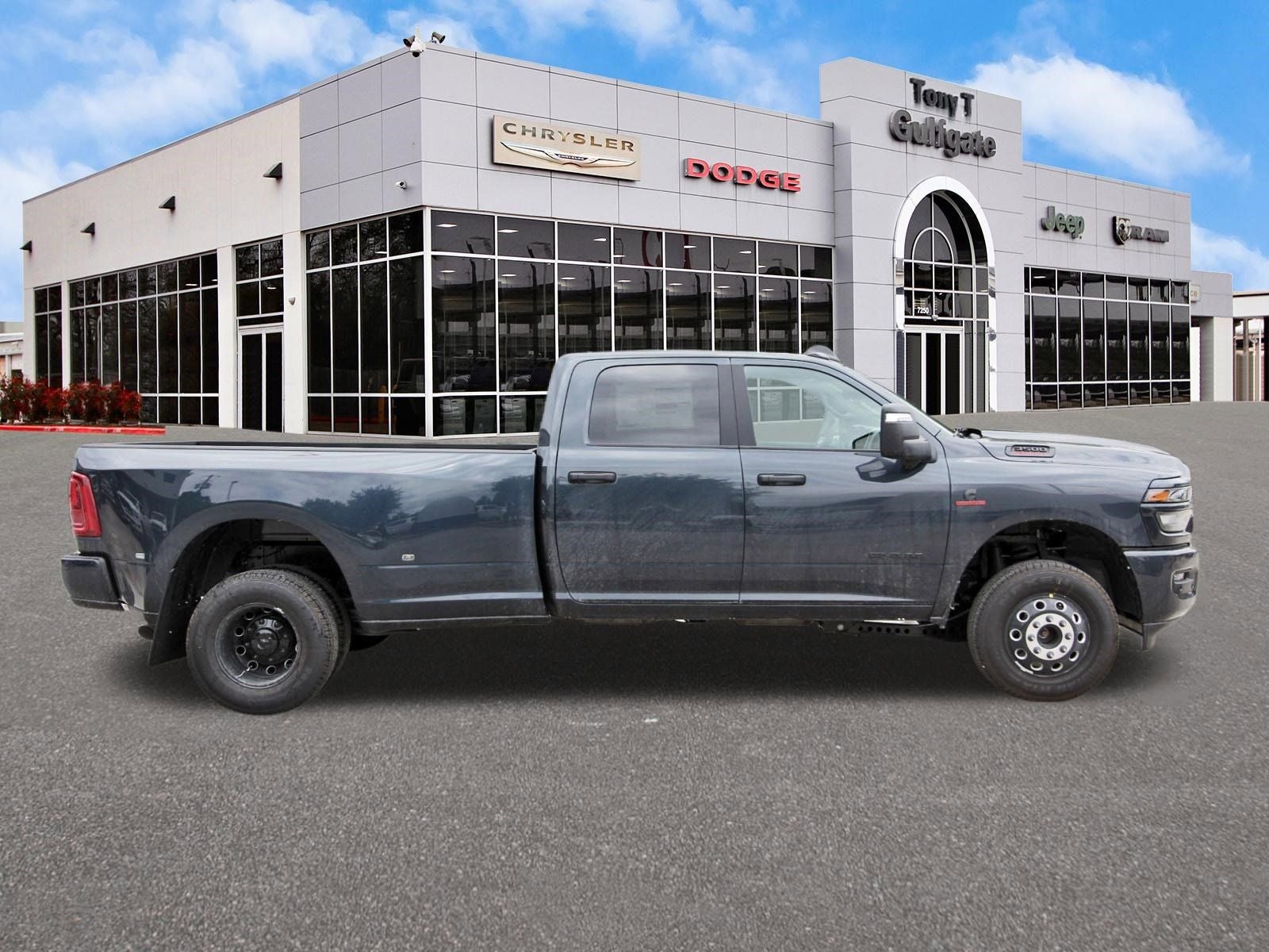 2026 RAM 3500 Big Horn Lone Star 4x4 Crew Cab 8' Box
