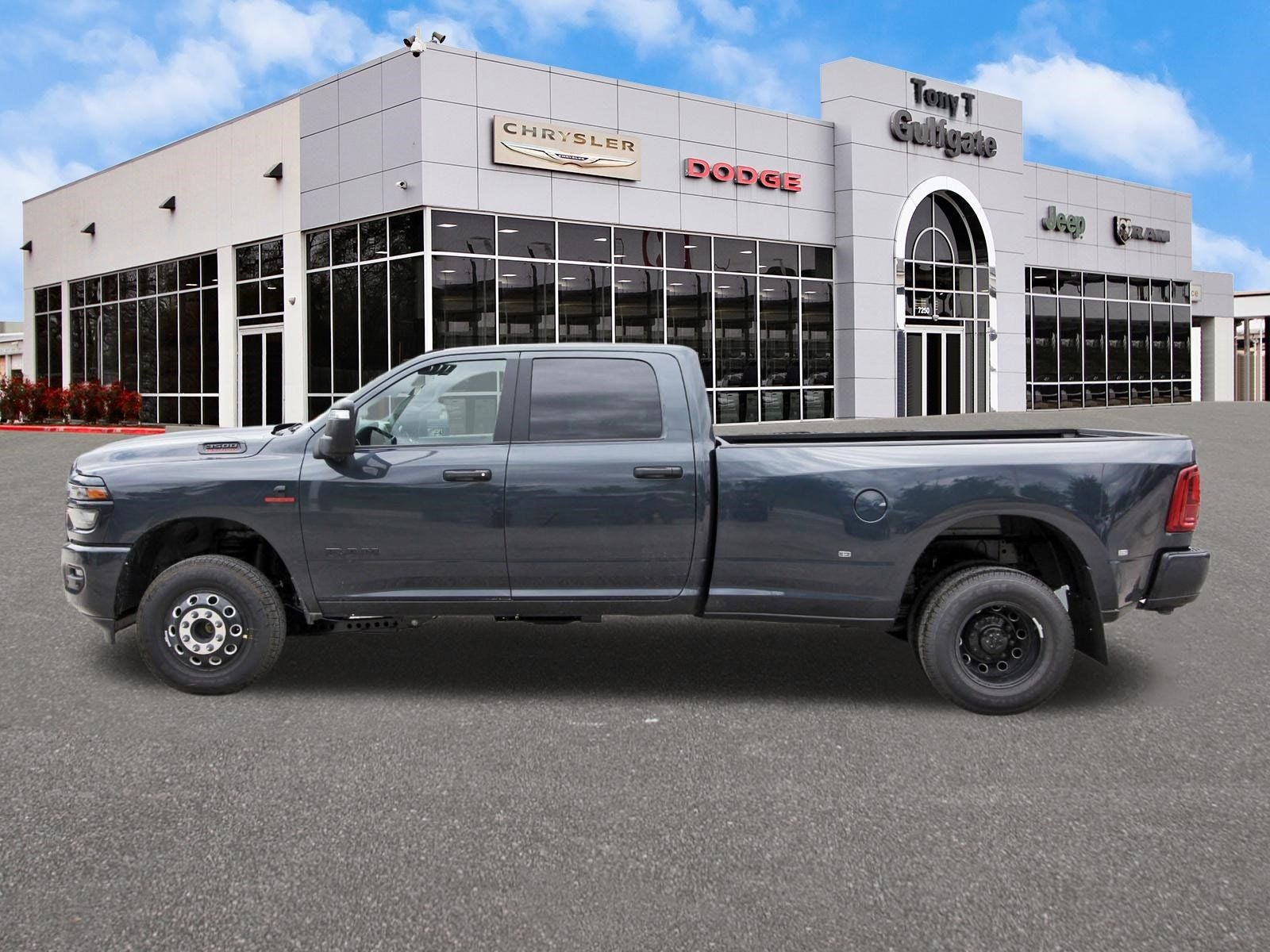 2026 RAM 3500 Big Horn Lone Star 4x4 Crew Cab 8' Box
