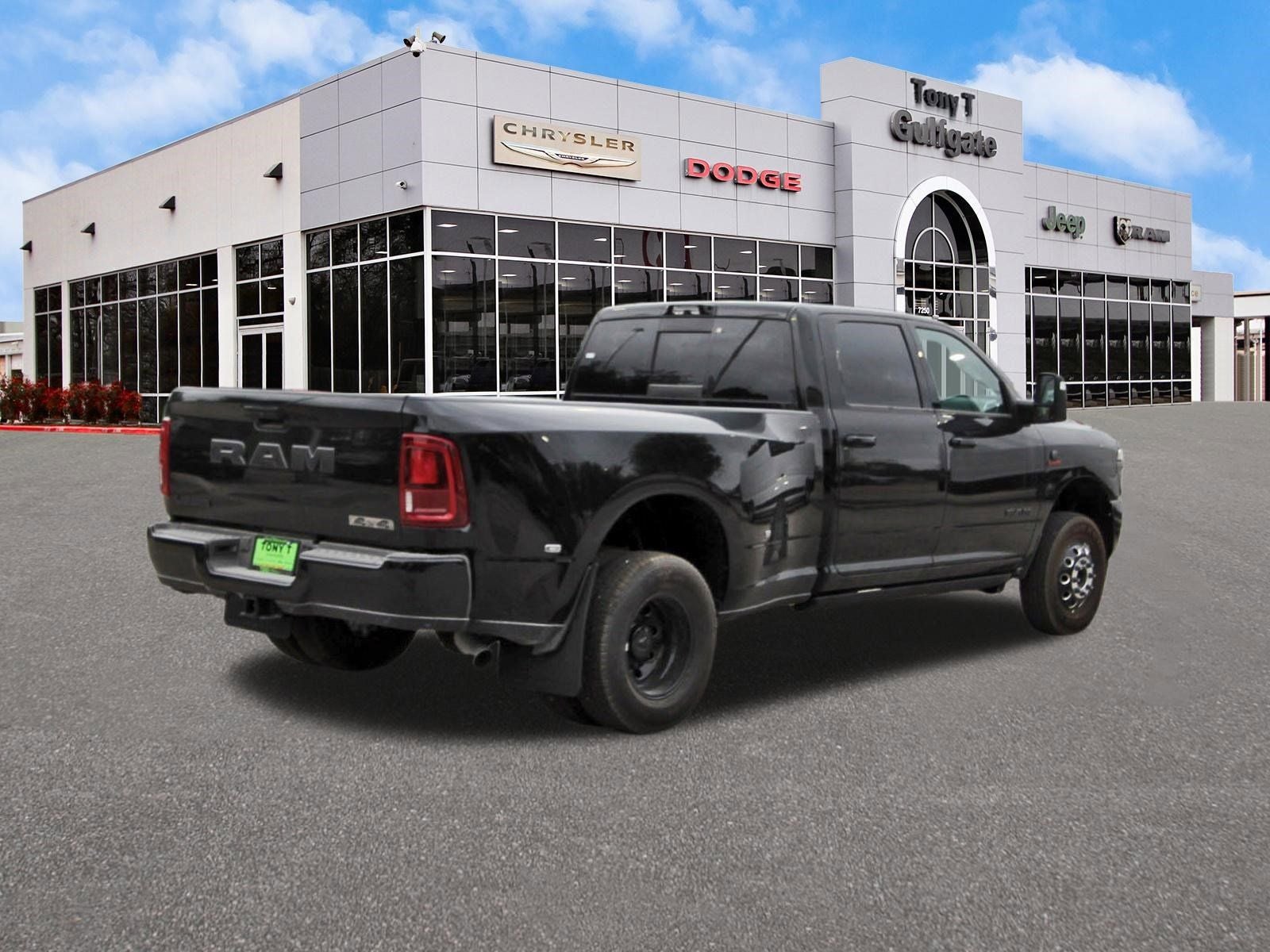 2026 RAM 3500 Laramie 4x4 Crew Cab 8' Box