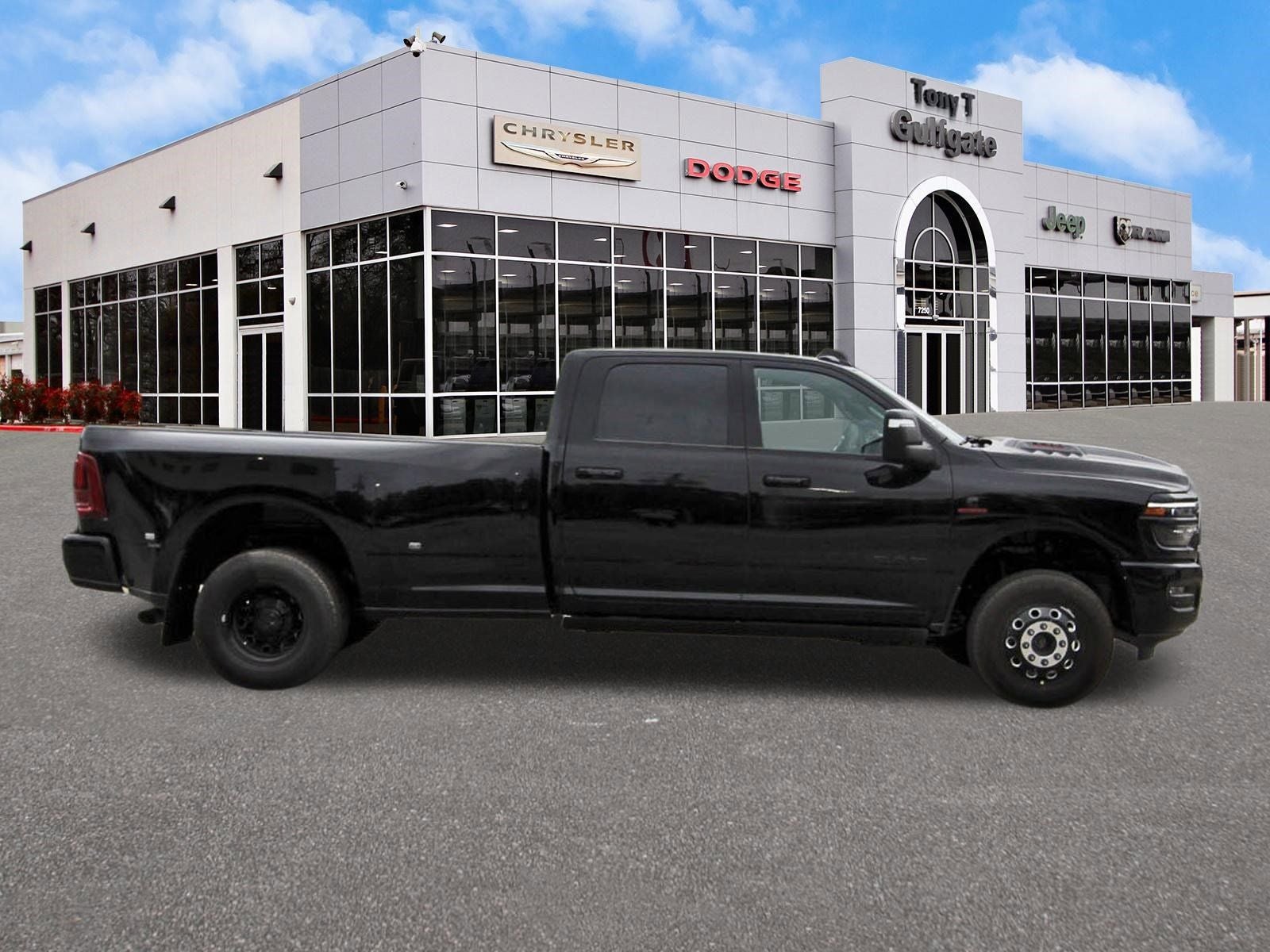 2026 RAM 3500 Laramie 4x4 Crew Cab 8' Box