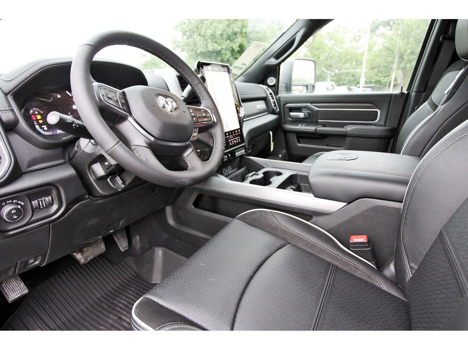 2026 RAM 3500 Laramie 4x4 Crew Cab 8' Box