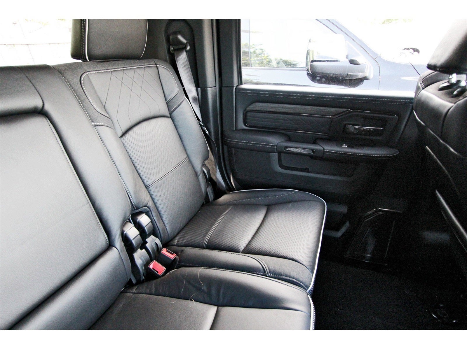 2026 RAM 3500 Limited 4x4 Mega Cab 6'4" Box