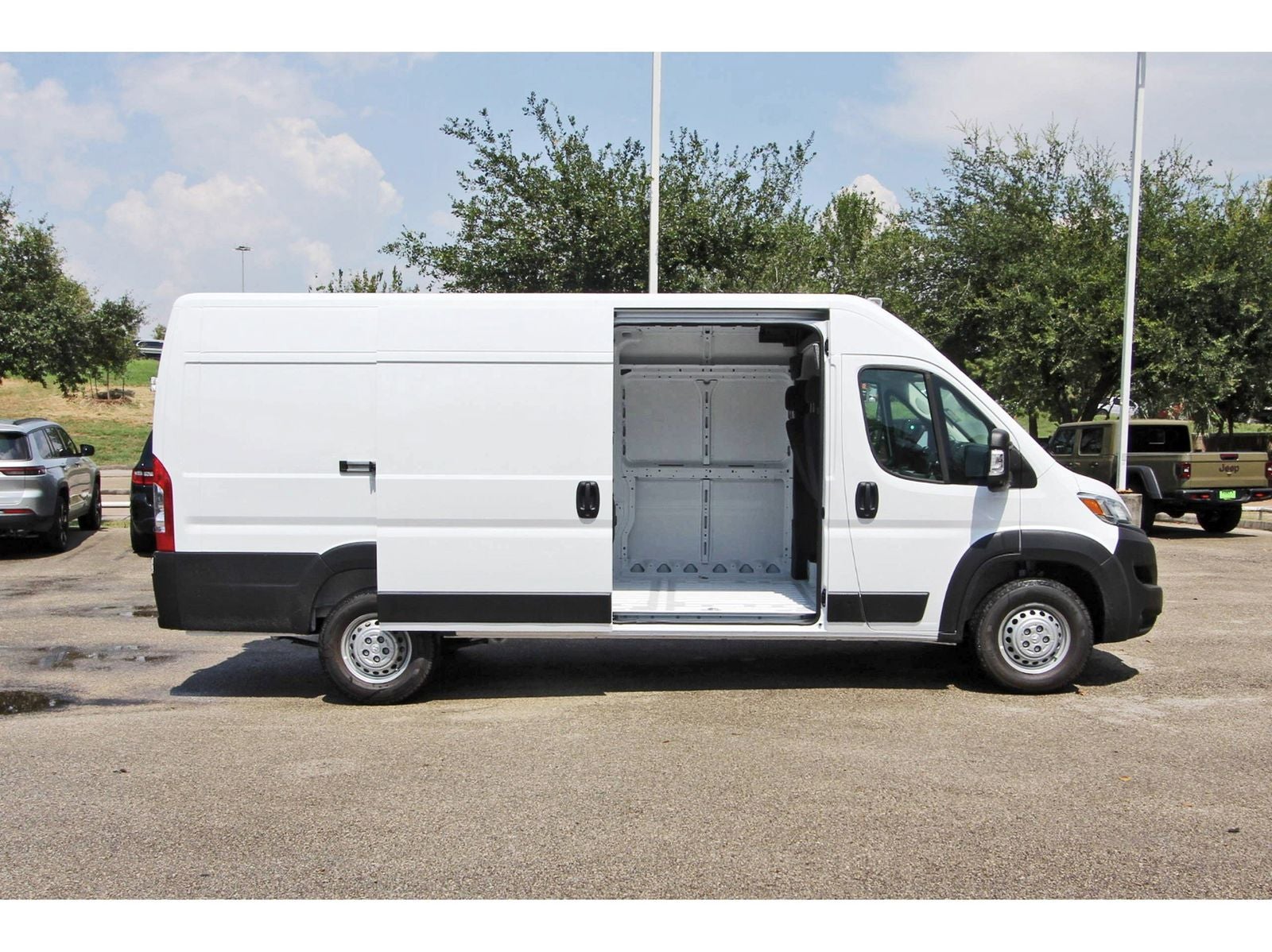 2026 RAM ProMaster 3500 High Roof Tradesman 3500 Ext 159" WB w/Pass Seat
