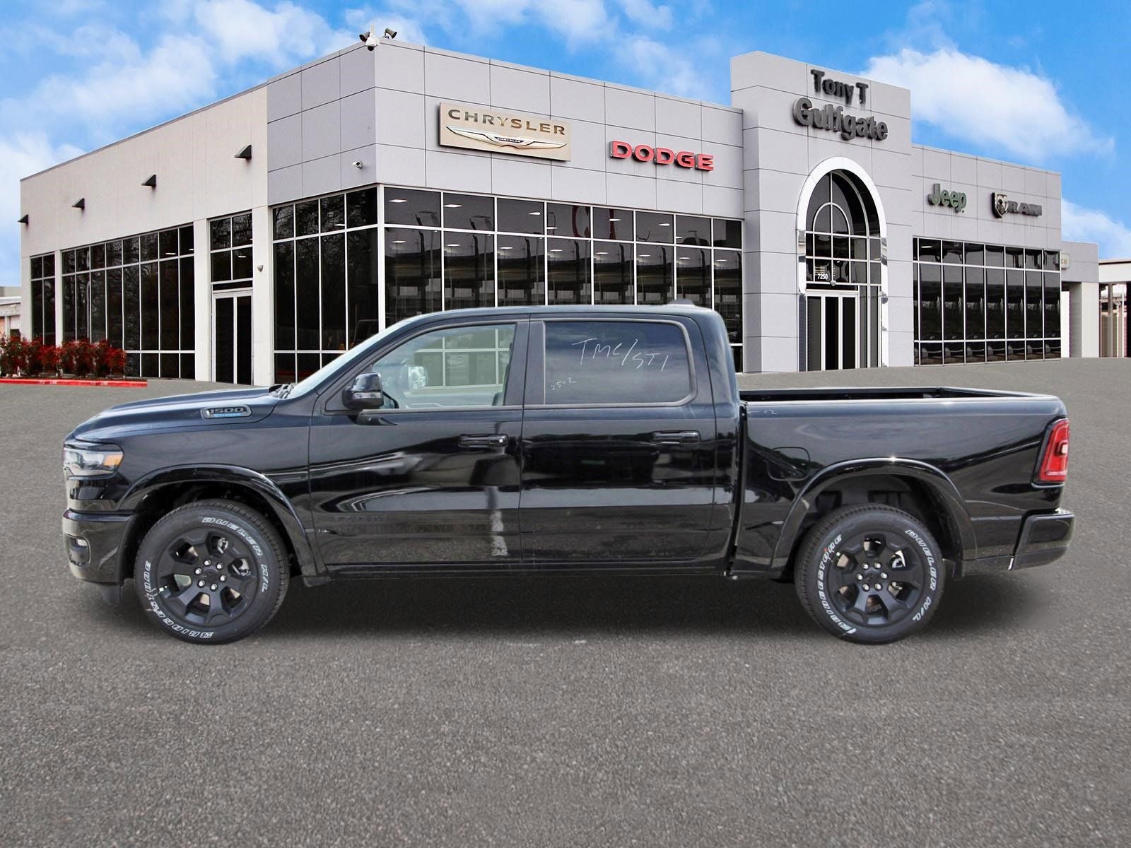 2026 RAM 1500 Big Horn/Lone Star Lone Star 4x2 Crew Cab 5'7" Box