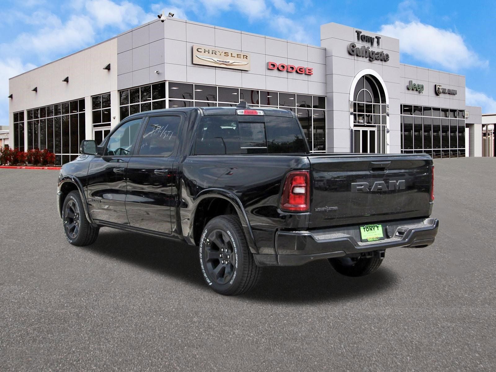 2026 RAM 1500 Big Horn/Lone Star Lone Star 4x2 Crew Cab 5'7" Box