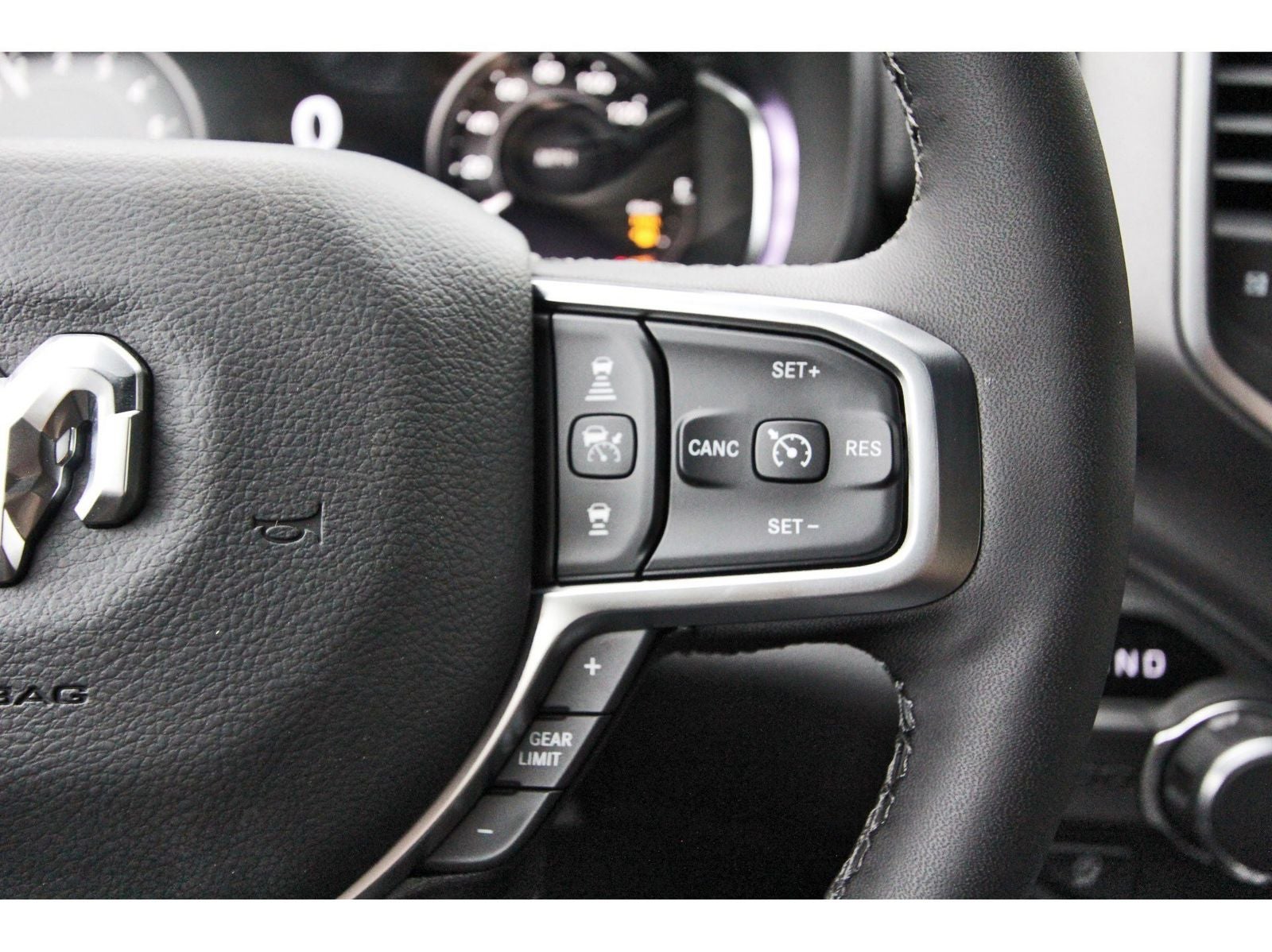 2026 RAM 1500 Big Horn/Lone Star Lone Star 4x2 Crew Cab 5'7" Box