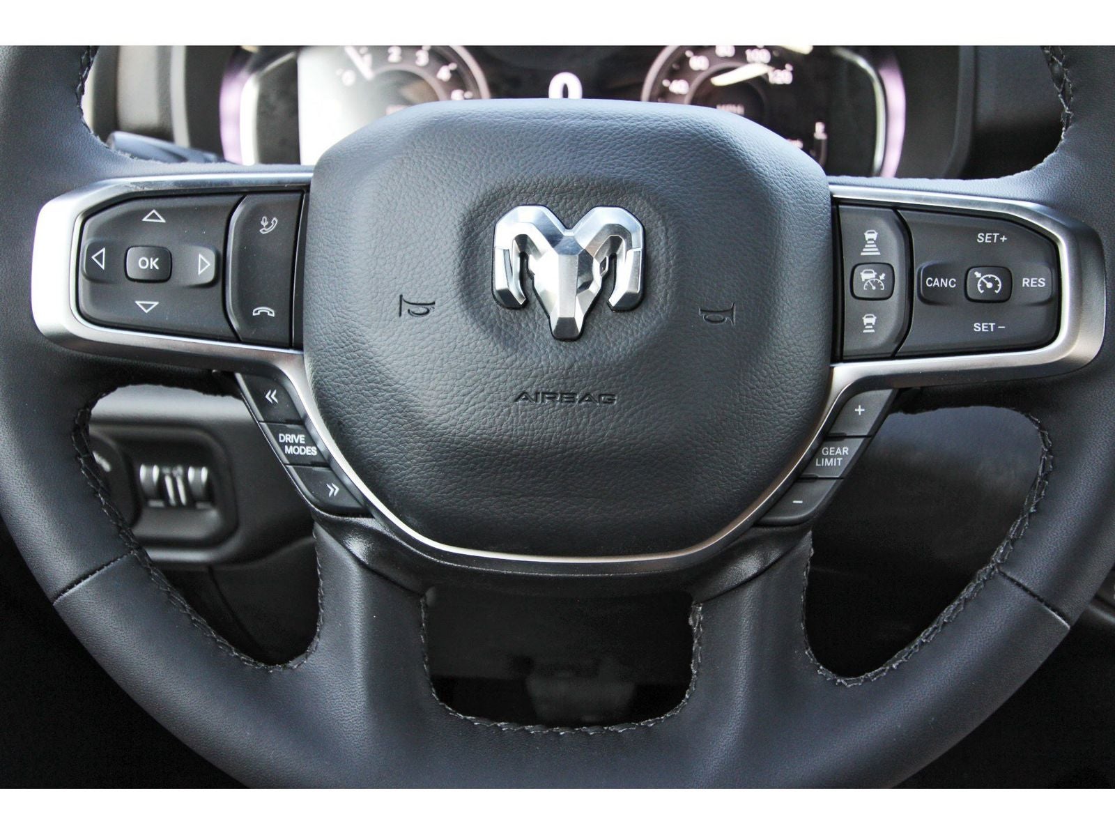 2026 RAM 1500 Big Horn/Lone Star Lone Star 4x2 Crew Cab 5'7" Box
