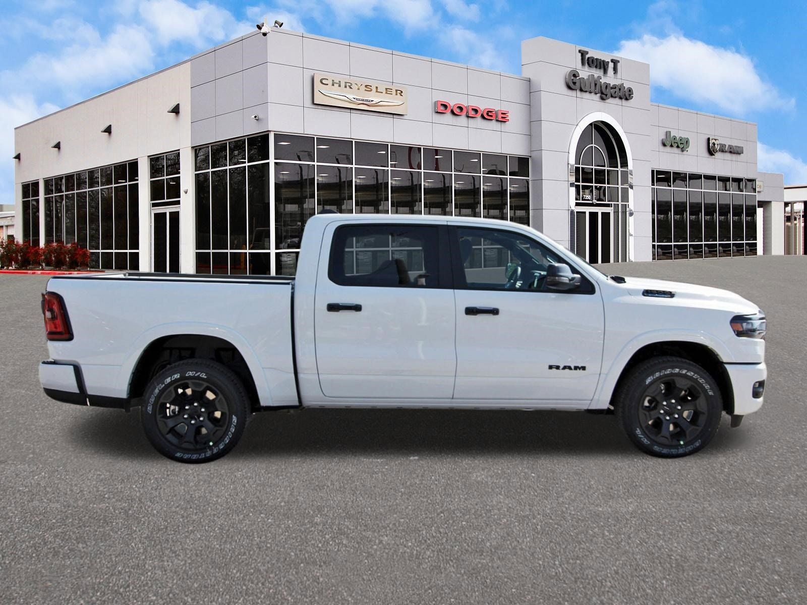 2026 RAM 1500 Big Horn/Lone Star Lone Star 4x2 Crew Cab 5'7" Box
