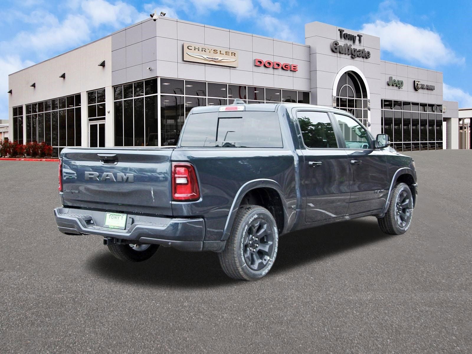 2026 RAM 1500 Big Horn/Lone Star Lone Star 4x2 Crew Cab 5'7" Box