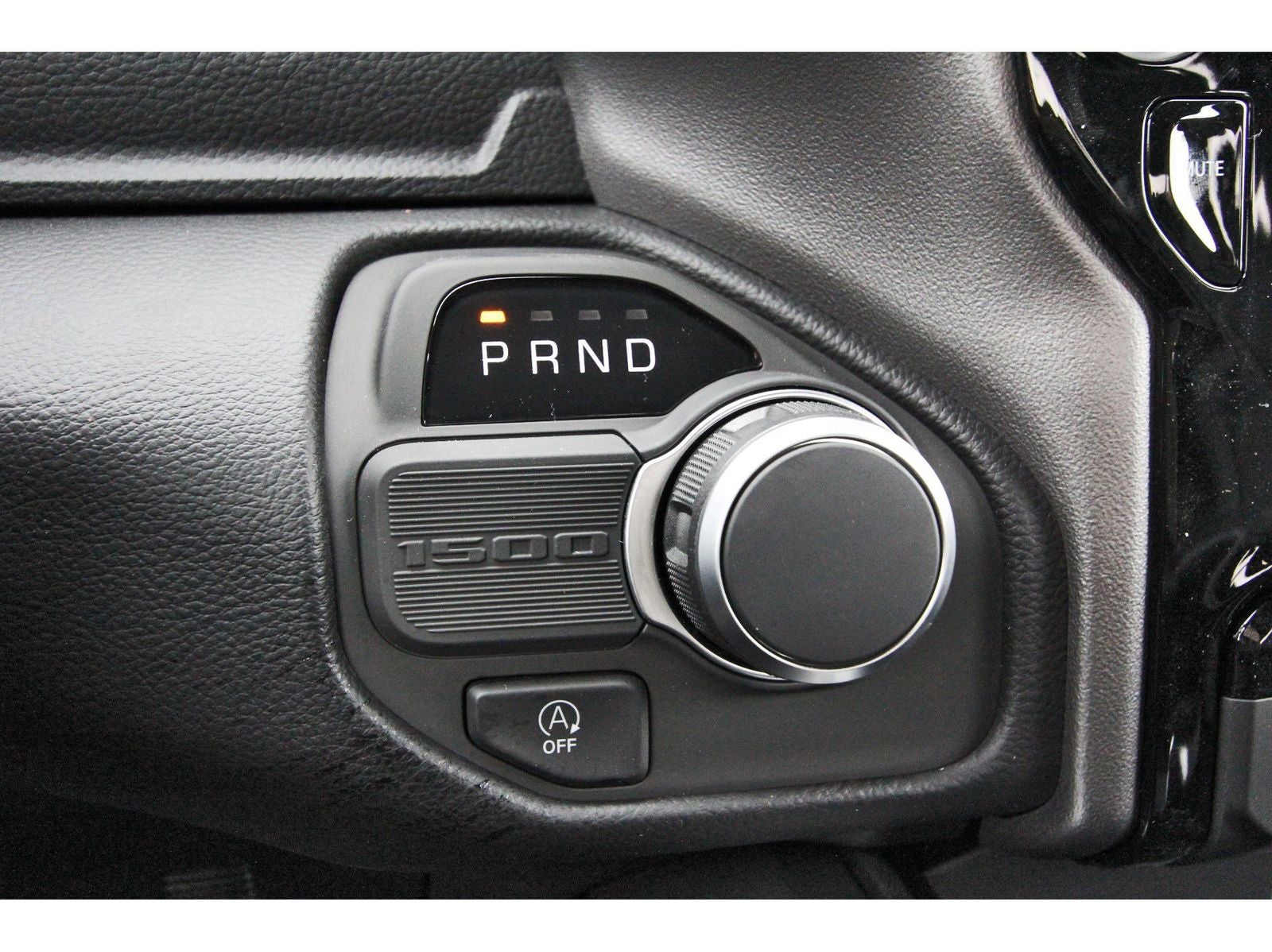 2026 RAM 1500 Big Horn/Lone Star Lone Star 4x2 Crew Cab 5'7" Box