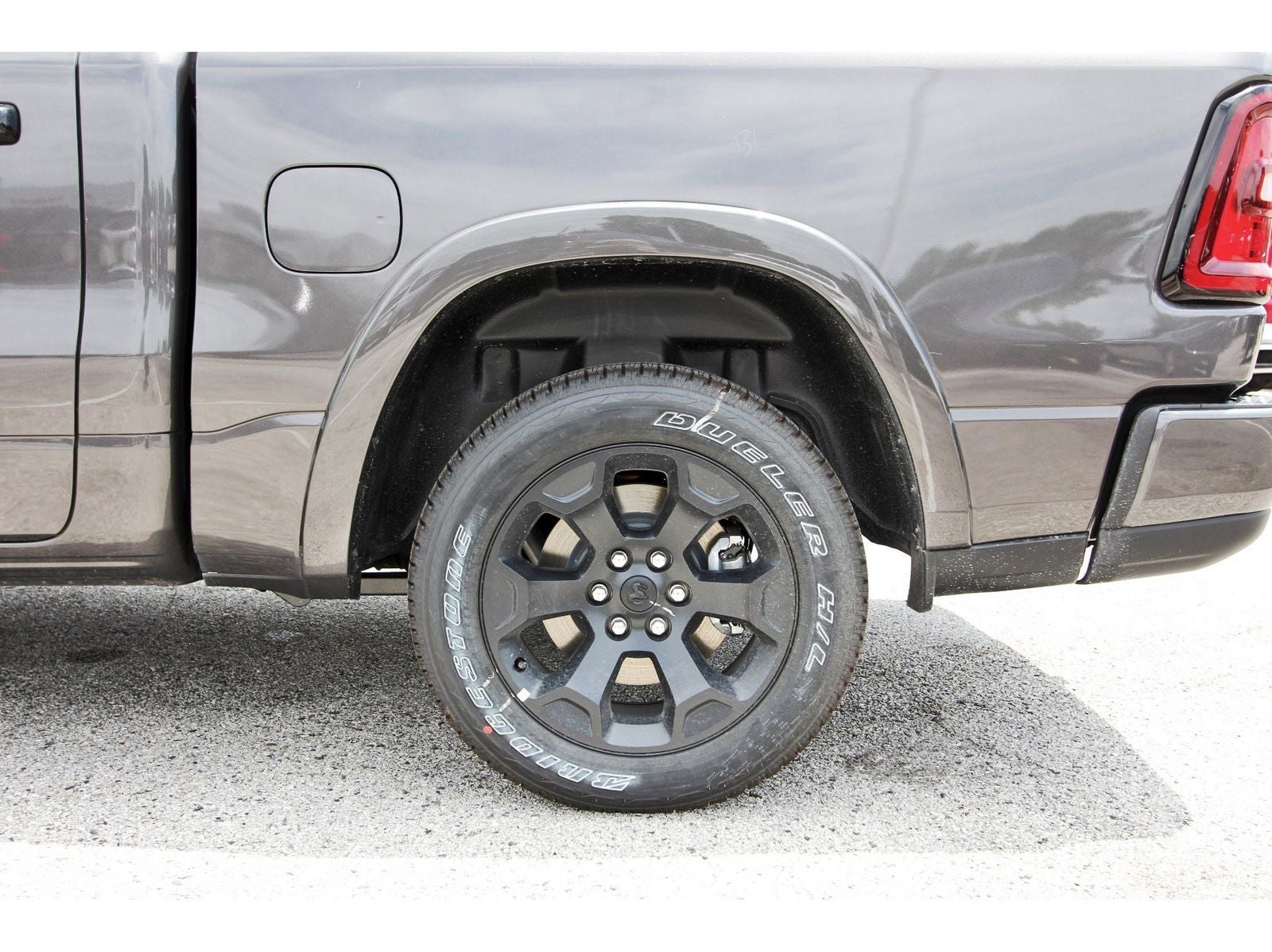 2026 RAM 1500 Big Horn/Lone Star Lone Star 4x2 Crew Cab 5'7" Box