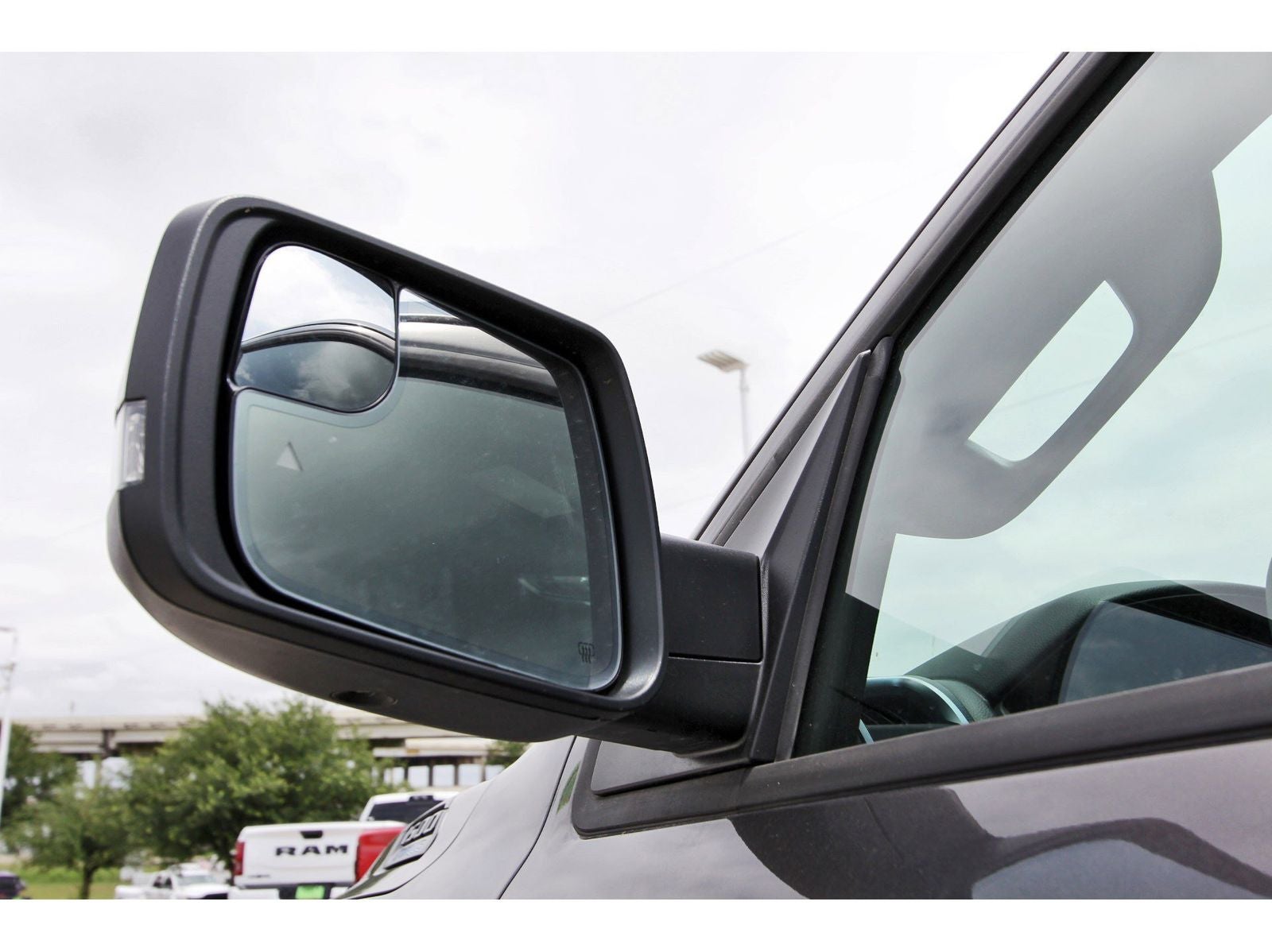 2026 RAM 1500 Big Horn/Lone Star Lone Star 4x2 Crew Cab 5'7" Box