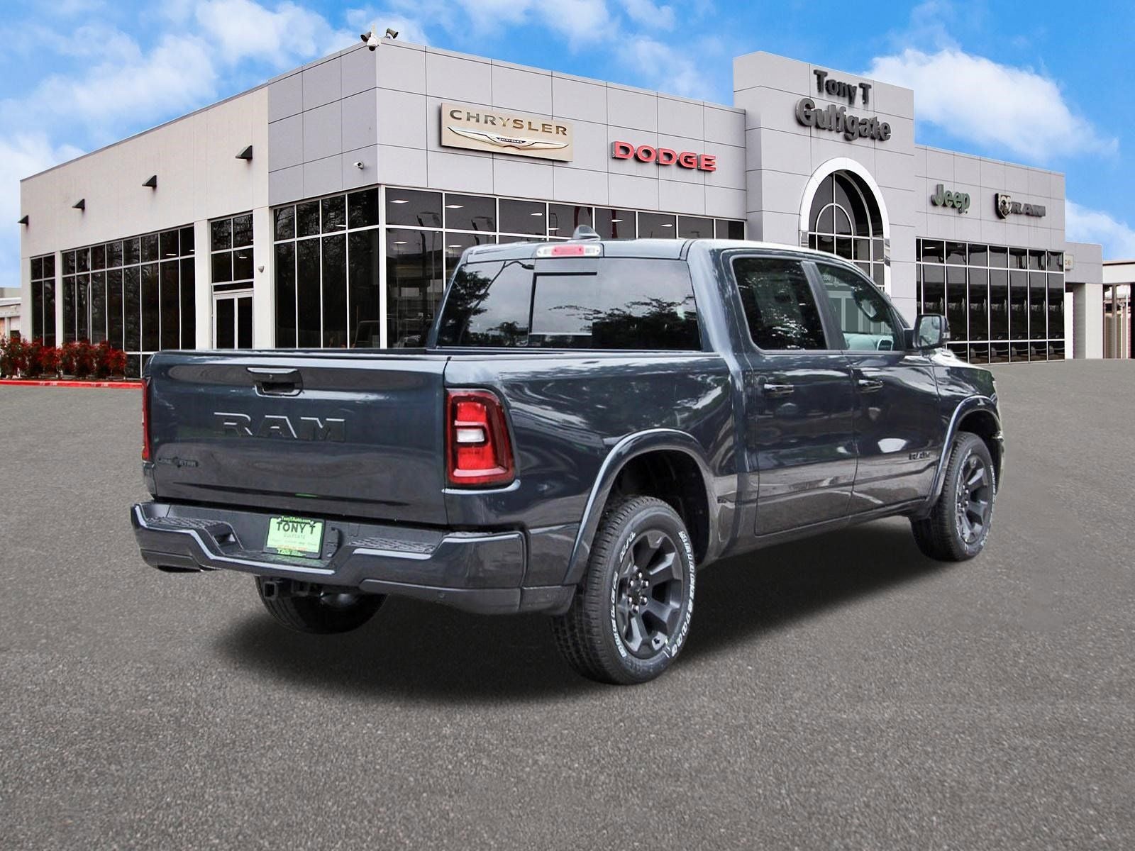 2026 RAM 1500 Big Horn/Lone Star Lone Star 4x2 Crew Cab 5'7" Box