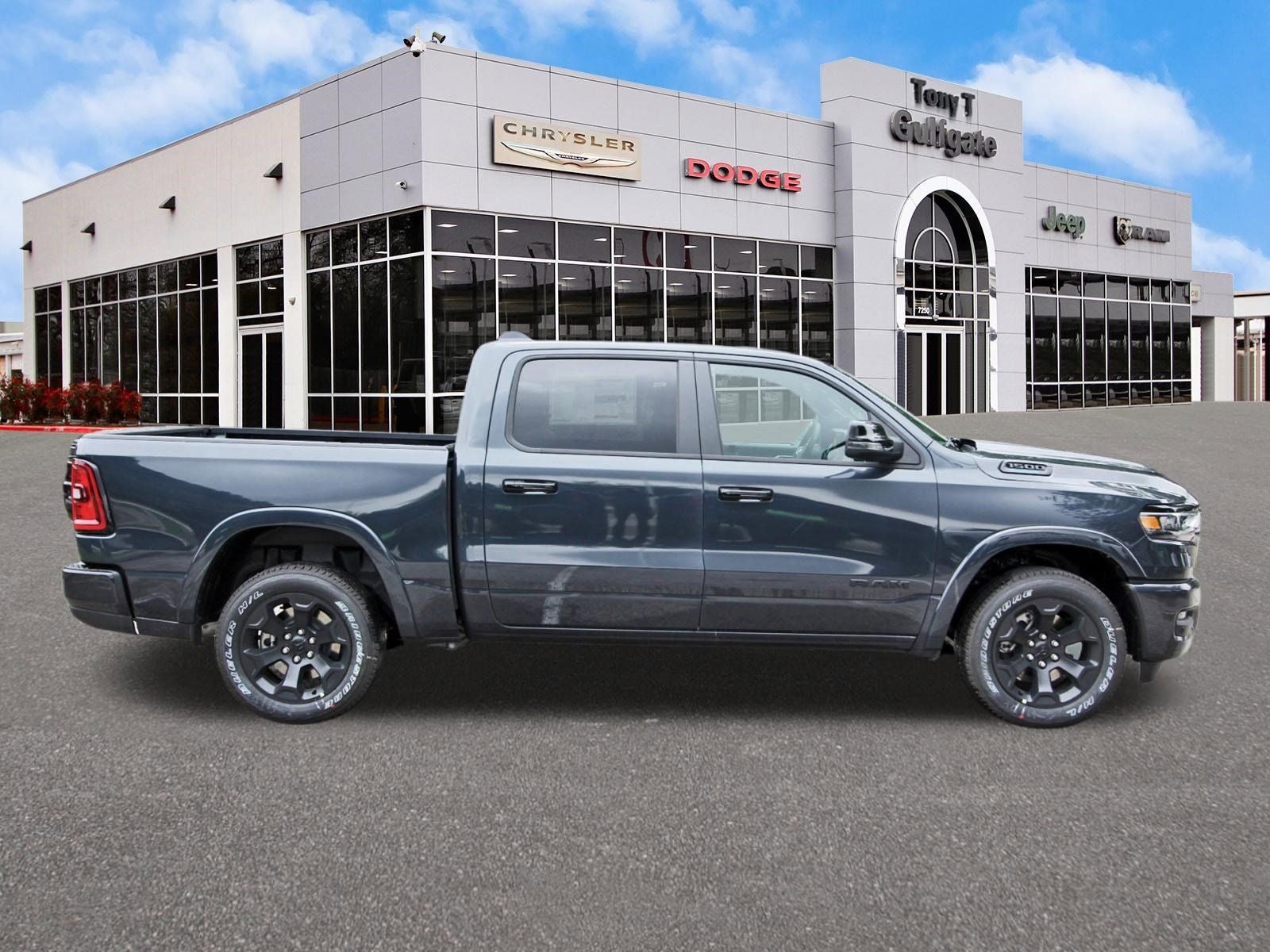 2026 RAM 1500 Big Horn/Lone Star Lone Star 4x2 Crew Cab 5'7" Box