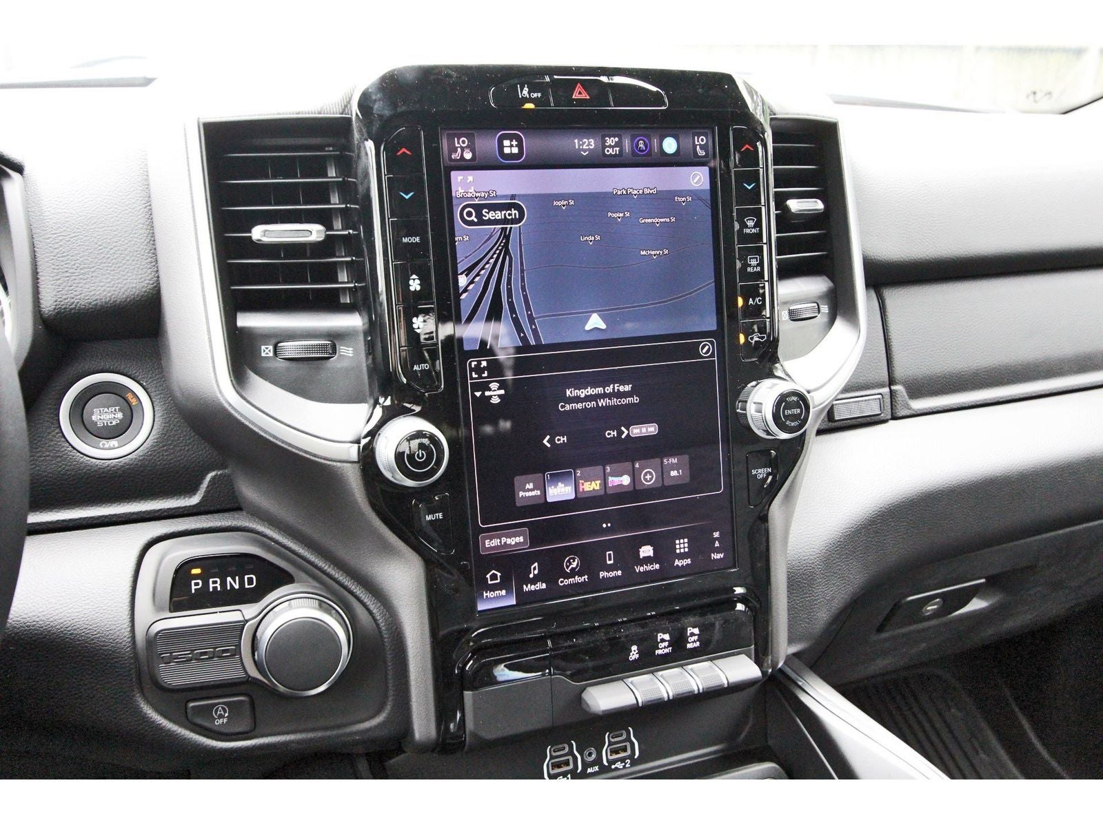2026 RAM 1500 Big Horn/Lone Star Lone Star 4x2 Crew Cab 5'7" Box