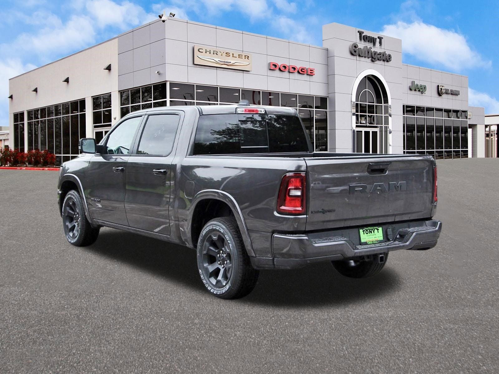2026 RAM 1500 Big Horn/Lone Star Lone Star 4x2 Crew Cab 5'7" Box