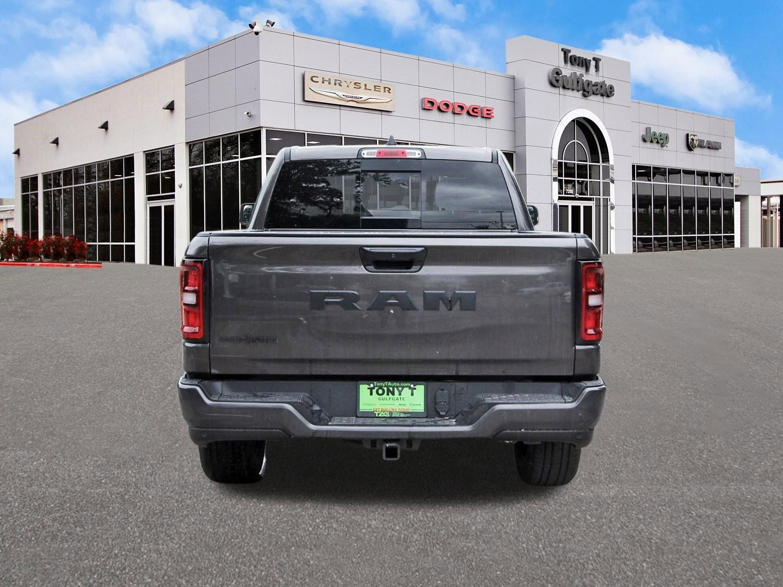 2026 RAM 1500 Big Horn/Lone Star Lone Star 4x2 Crew Cab 5'7" Box