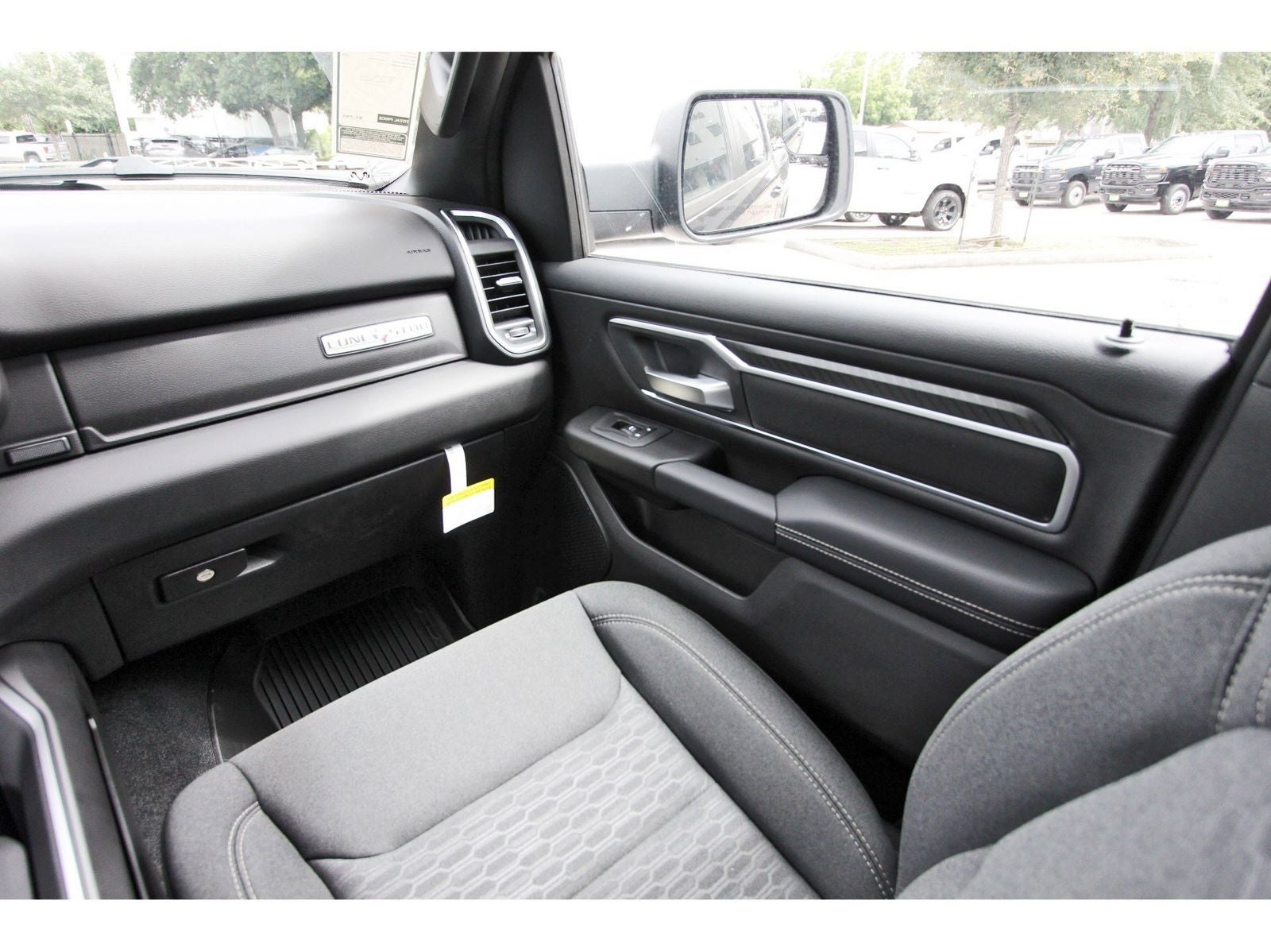 2026 RAM 1500 Big Horn/Lone Star Lone Star 4x2 Crew Cab 5'7" Box