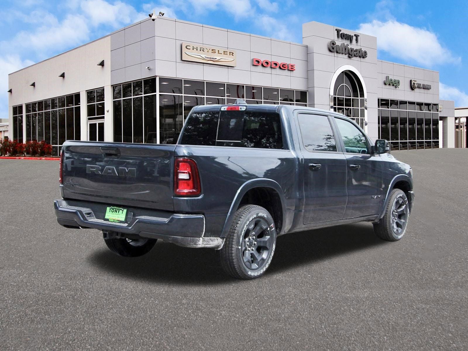 2026 RAM 1500 Big Horn/Lone Star Lone Star 4x2 Crew Cab 5'7" Box